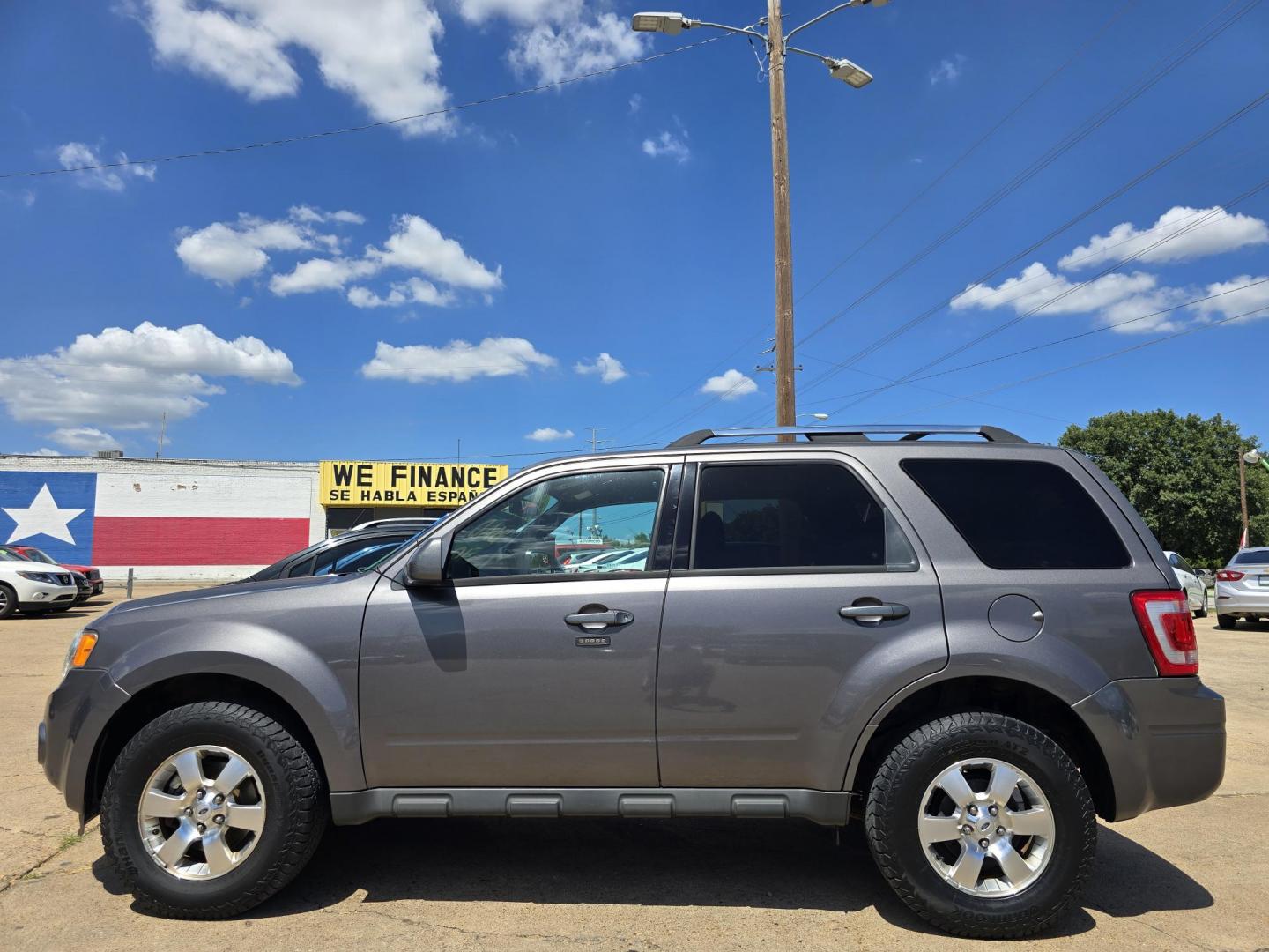 2012 WHITE Ford Escape Limited (1FMCU0EGXCK) with an 3.0L V6 DOHC 24V engine, 6-Speed Automatic transmission, located at 2660 S.Garland Avenue, Garland, TX, 75041, (469) 298-3118, 32.885551, -96.655602 - Photo#6
