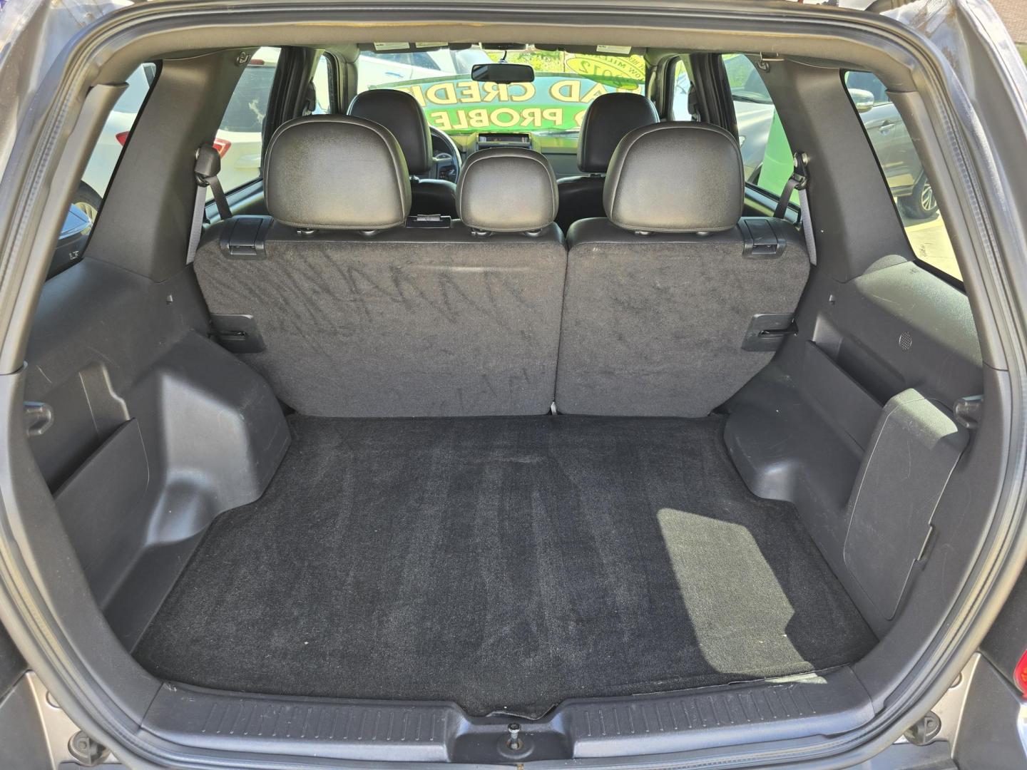 2012 WHITE Ford Escape Limited (1FMCU0EGXCK) with an 3.0L V6 DOHC 24V engine, 6-Speed Automatic transmission, located at 2660 S.Garland Avenue, Garland, TX, 75041, (469) 298-3118, 32.885551, -96.655602 - Photo#15