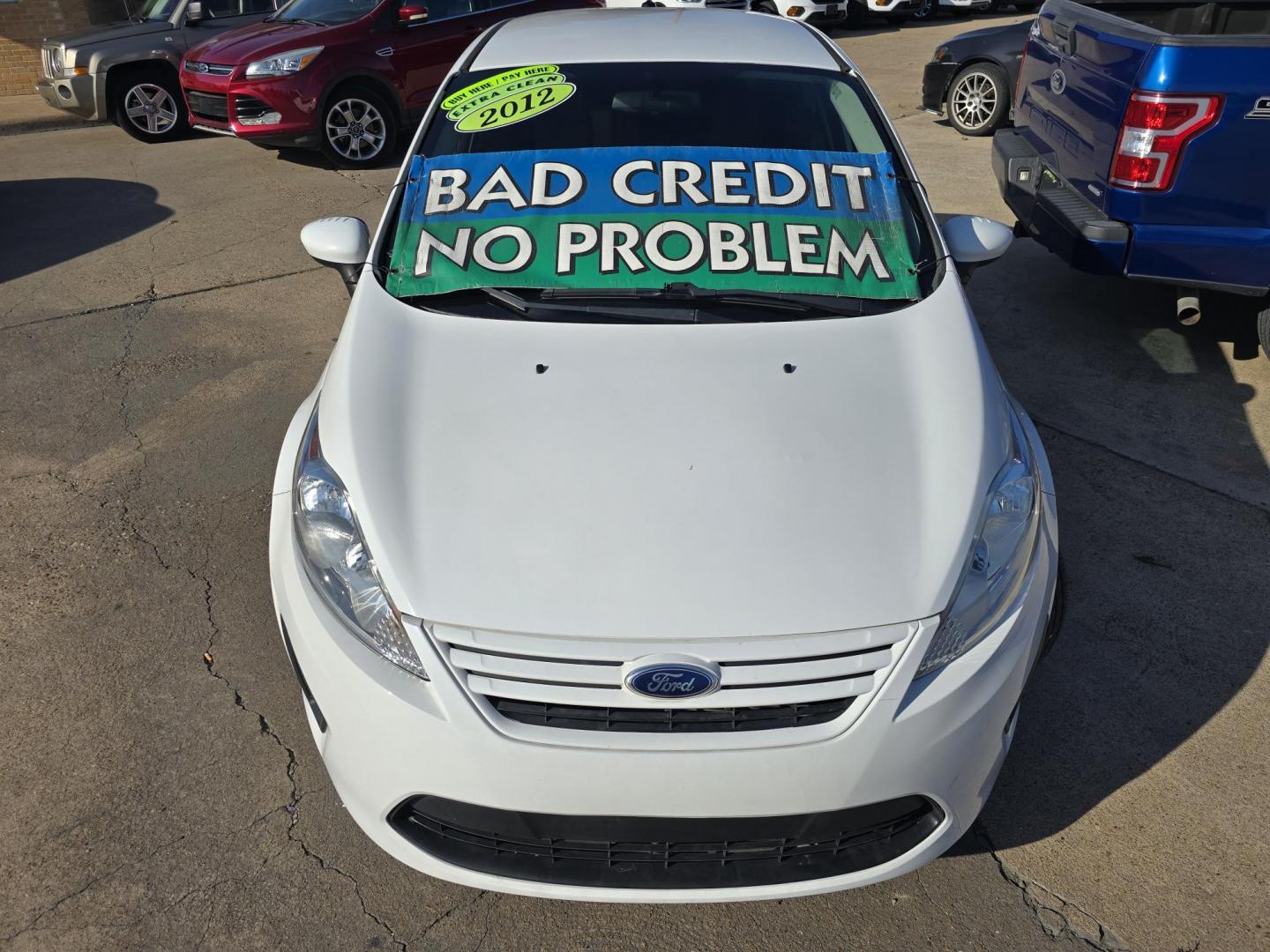 2012 WHITE Ford Fiesta S (3FADP4AJ0CM) , AUTO transmission, located at 2660 S.Garland Avenue, Garland, TX, 75041, (469) 298-3118, 32.885551, -96.655602 - Photo#8