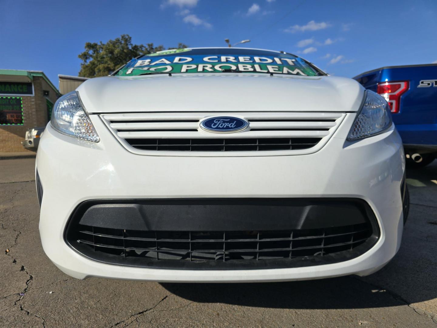 2012 WHITE Ford Fiesta S (3FADP4AJ0CM) , AUTO transmission, located at 2660 S.Garland Avenue, Garland, TX, 75041, (469) 298-3118, 32.885551, -96.655602 - Photo#9