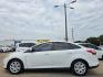 2012 WHITE Ford Focus SE (1FAHP3F21CL) with an 2.0L L4 DOHC 16V engine, AUTO transmission, located at 2660 S.Garland Avenue, Garland, TX, 75041, (469) 298-3118, 32.885551, -96.655602 - Photo#6