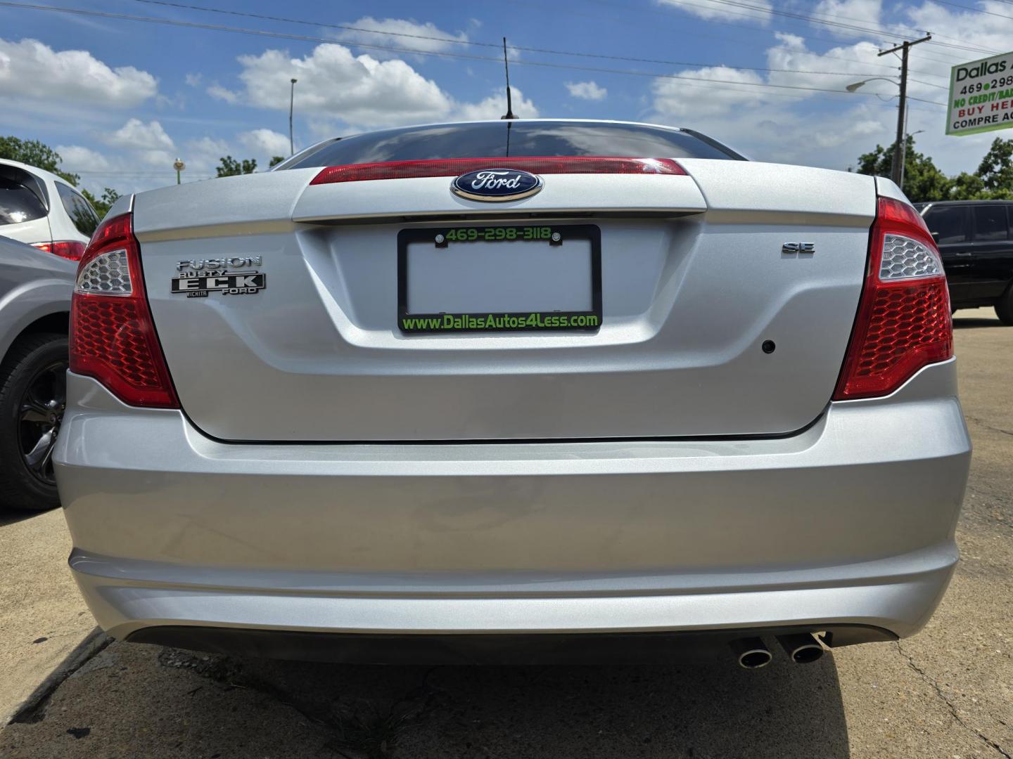 2012 SILVER Ford Fusion SE (3FAHP0HA8CR) with an 2.5L L4 DOHC 16V engine, AUTO transmission, located at 2660 S.Garland Avenue, Garland, TX, 75041, (469) 298-3118, 32.885551, -96.655602 - Photo#4