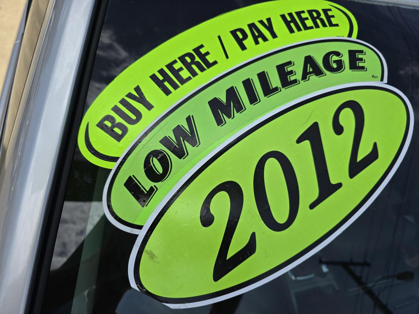 2012 SILVER Ford Fusion SE (3FAHP0HA8CR) with an 2.5L L4 DOHC 16V engine, AUTO transmission, located at 2660 S.Garland Avenue, Garland, TX, 75041, (469) 298-3118, 32.885551, -96.655602 - Photo#18