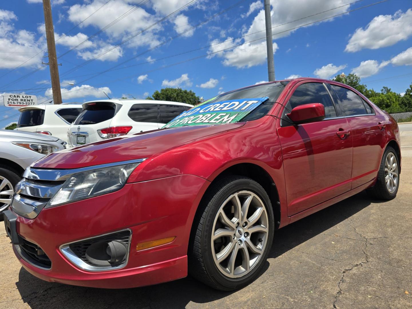 2012 RED Ford Fusion SE (3FAHP0HA8CR) with an 2.5L L4 DOHC 16V engine, AUTO transmission, located at 2660 S.Garland Avenue, Garland, TX, 75041, (469) 298-3118, 32.885551, -96.655602 - Photo#7
