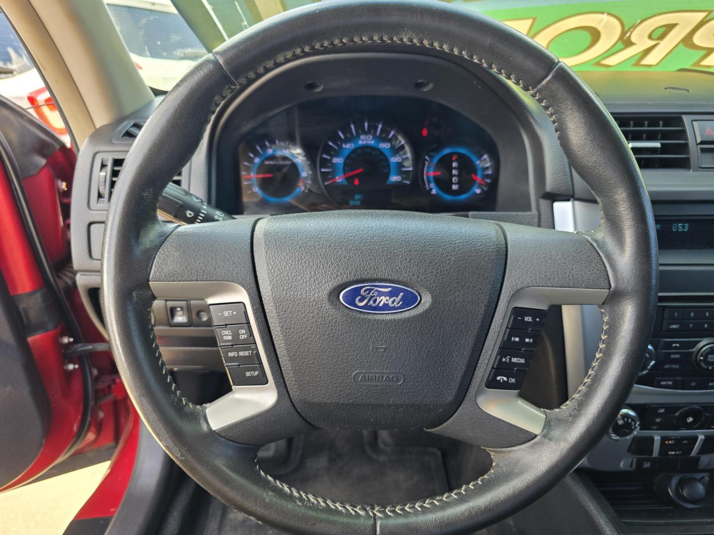 2012 RED Ford Fusion SE (3FAHP0HA8CR) with an 2.5L L4 DOHC 16V engine, AUTO transmission, located at 2660 S.Garland Avenue, Garland, TX, 75041, (469) 298-3118, 32.885551, -96.655602 - Photo#13