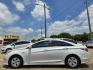 2012 DIAMOND WHITE /BEIGE LEATHER Hyundai Sonata (KMHEC4A45CA) , AUTO transmission, located at 2660 S.Garland Avenue, Garland, TX, 75041, (469) 298-3118, 32.885551, -96.655602 - Welcome to DallasAutos4Less, one of the Premier BUY HERE PAY HERE Dealers in the North Dallas Area. We specialize in financing to people with NO CREDIT or BAD CREDIT. We need proof of income, proof of residence, and a ID. Come buy your new car from us today!! This is a Very clean 2012 HYUNDAI SON - Photo#6