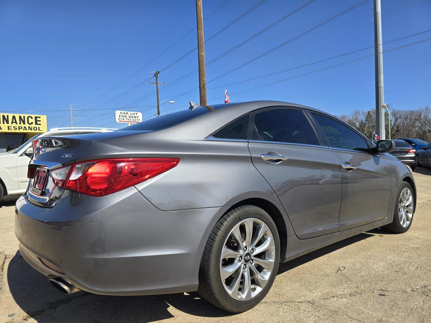2012 GRAY Hyundai Sonata SE (5NPEC4AB9CH) with an 2.0L L4 DOHC 16V engine, 6-Speed Automatic transmission, located at 2660 S.Garland Avenue, Garland, TX, 75041, (469) 298-3118, 32.885551, -96.655602 - Photo#3