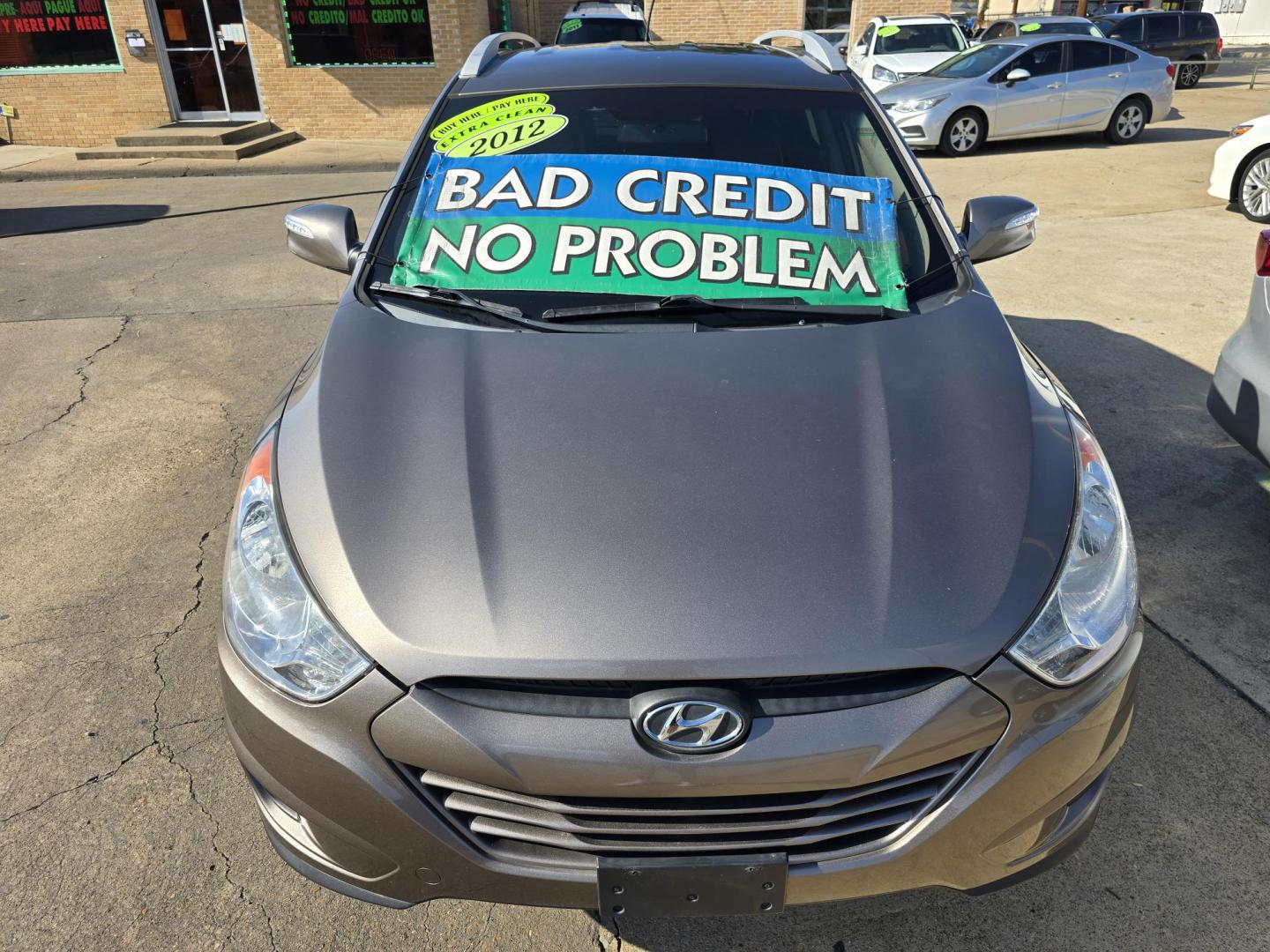 2012 Hyundai Tucson GLS (KM8JU3AC6CU) with an 2.4L L4 DOHC 16V engine, 6-Speed Automatic transmission, located at 2660 S.Garland Avenue, Garland, TX, 75041, (469) 298-3118, 32.885551, -96.655602 - Photo#8