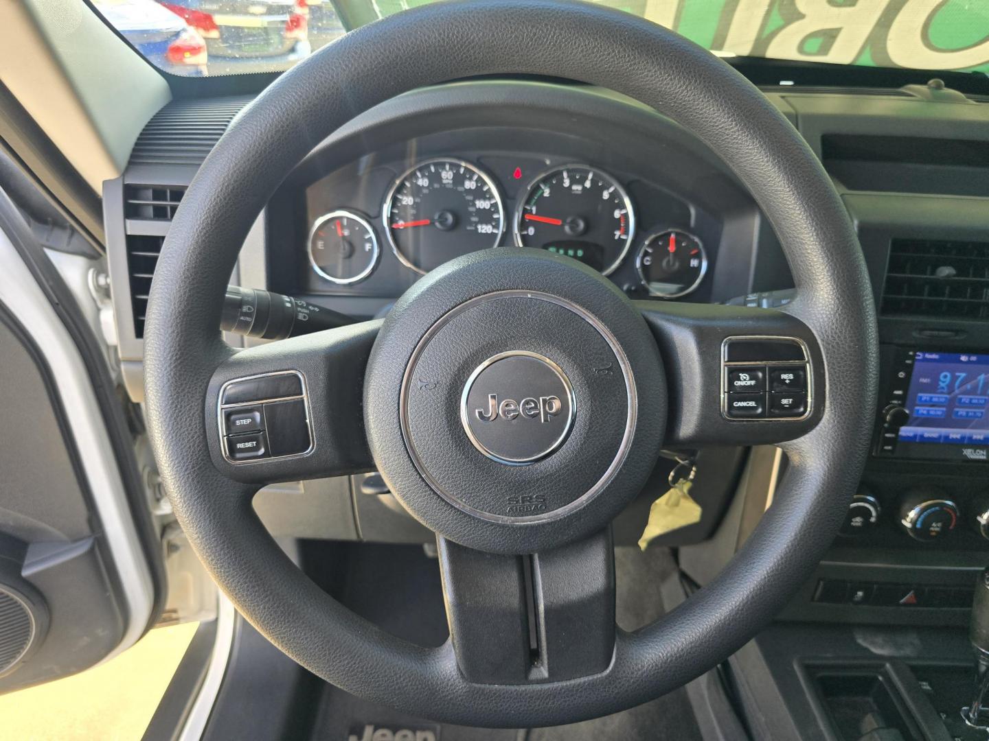 2012 WHITE Jeep Liberty Sport (1C4PJLAK8CW) with an 3.7L V6 SOHC 12V engine, 4-Speed Automatic transmission, located at 2660 S.Garland Avenue, Garland, TX, 75041, (469) 298-3118, 32.885551, -96.655602 - Photo#12