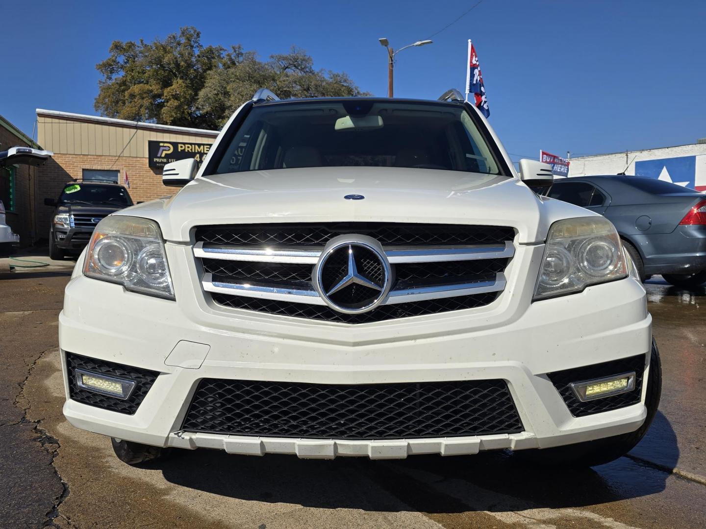 2012 WHITE Mercedes-Benz GLK-Class GLK350 4MATIC (WDCGG8HB4CF) with an 3.5L V6 DOHC 24V engine, 7-Speed Automatic transmission, located at 2660 S.Garland Avenue, Garland, TX, 75041, (469) 298-3118, 32.885551, -96.655602 - CASH$$$$$$$ CAR!!! - Photo#9