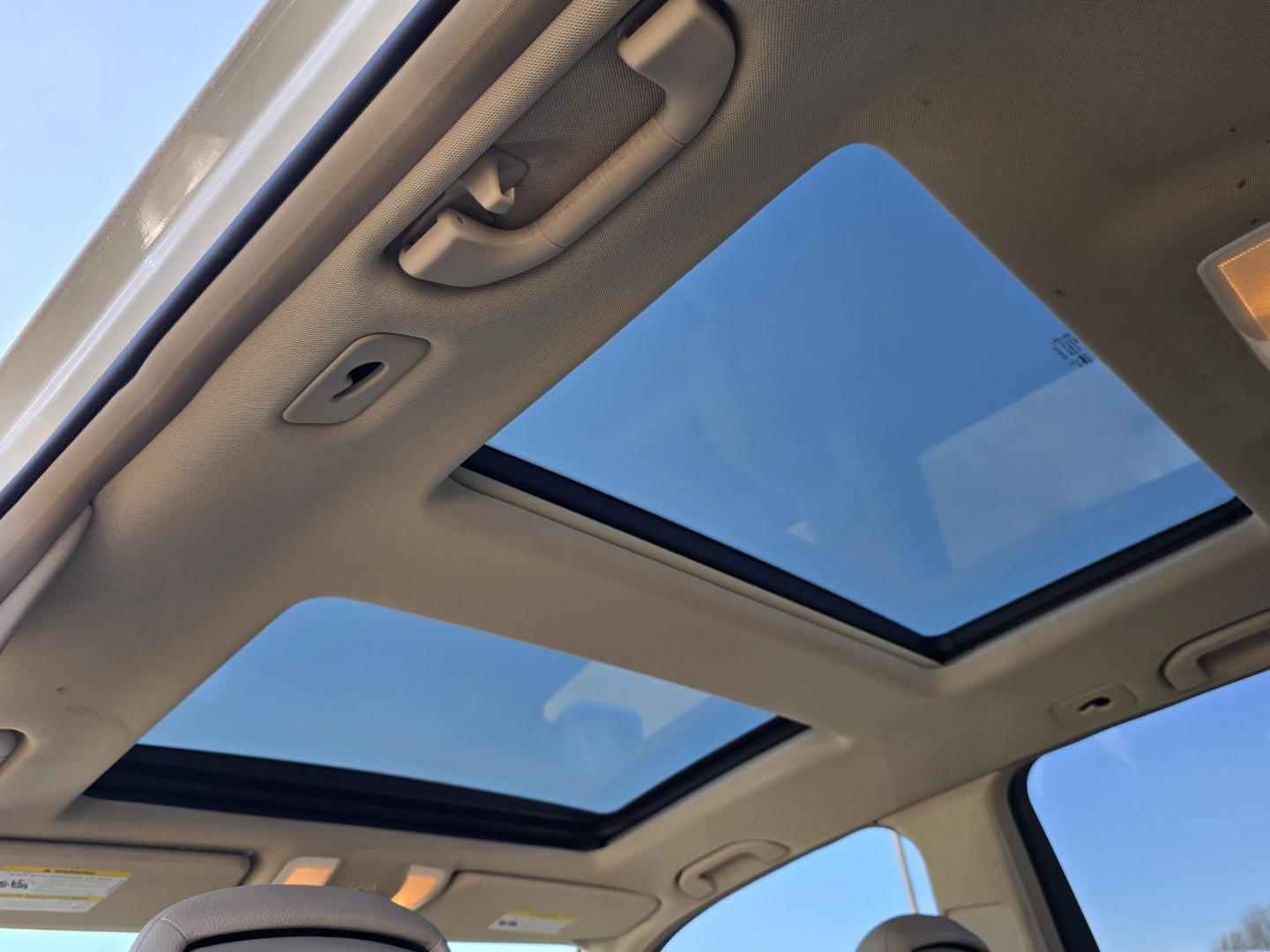 2012 WHITE Mercedes-Benz GLK-Class GLK350 4MATIC (WDCGG8HB4CF) with an 3.5L V6 DOHC 24V engine, 7-Speed Automatic transmission, located at 2660 S.Garland Avenue, Garland, TX, 75041, (469) 298-3118, 32.885551, -96.655602 - CASH$$$$$$$ CAR!!! - Photo#15