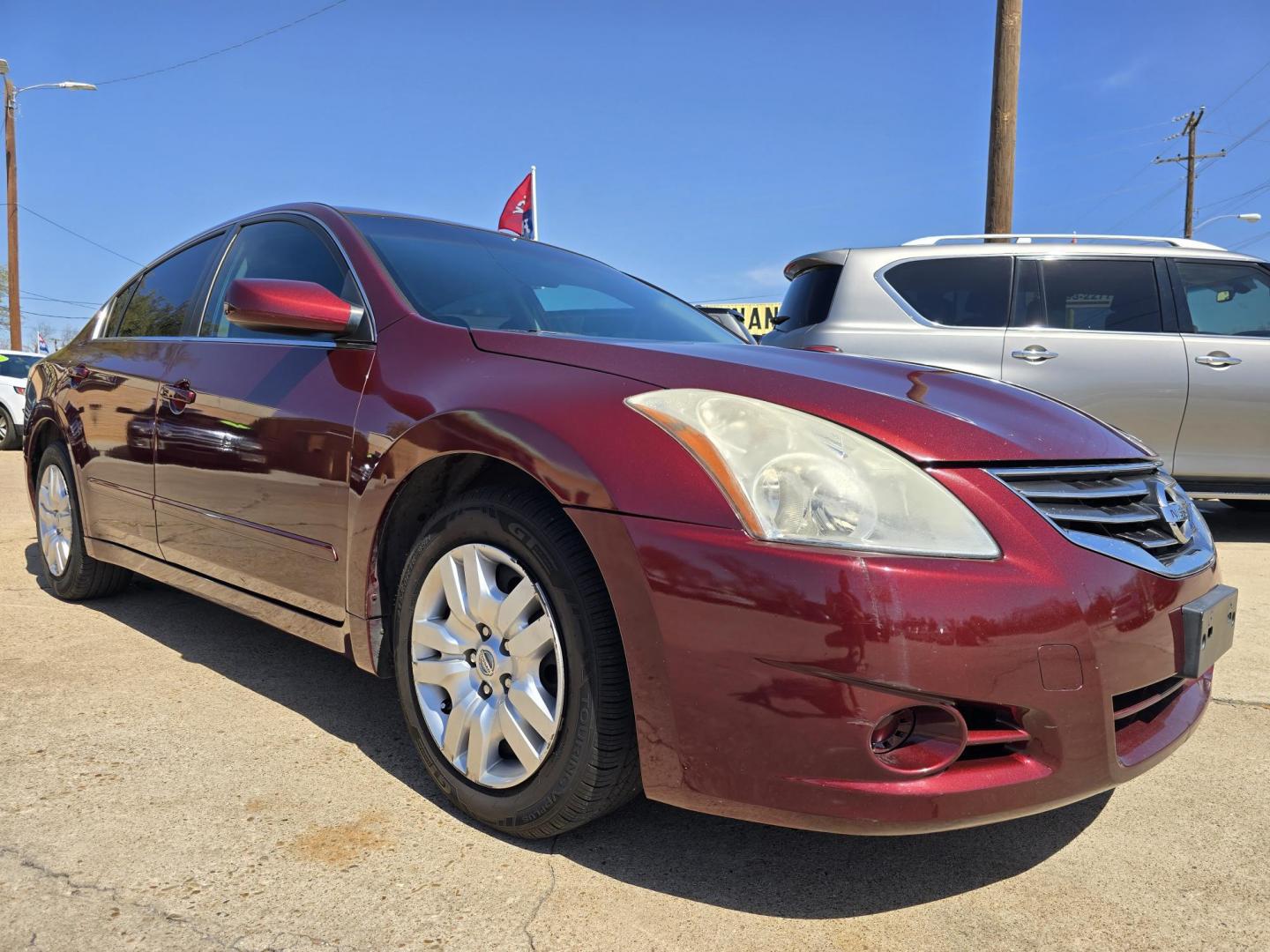 2012 RED Nissan Altima 2.5 S (1N4AL2AP3CN) with an 2.5L L4 DOHC 16V engine, AUTO transmission, located at 2660 S.Garland Avenue, Garland, TX, 75041, (469) 298-3118, 32.885551, -96.655602 - Photo#1