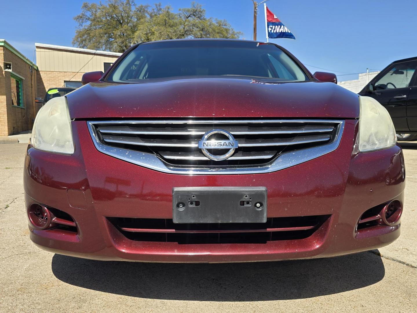 2012 RED Nissan Altima 2.5 S (1N4AL2AP3CN) with an 2.5L L4 DOHC 16V engine, AUTO transmission, located at 2660 S.Garland Avenue, Garland, TX, 75041, (469) 298-3118, 32.885551, -96.655602 - Photo#9