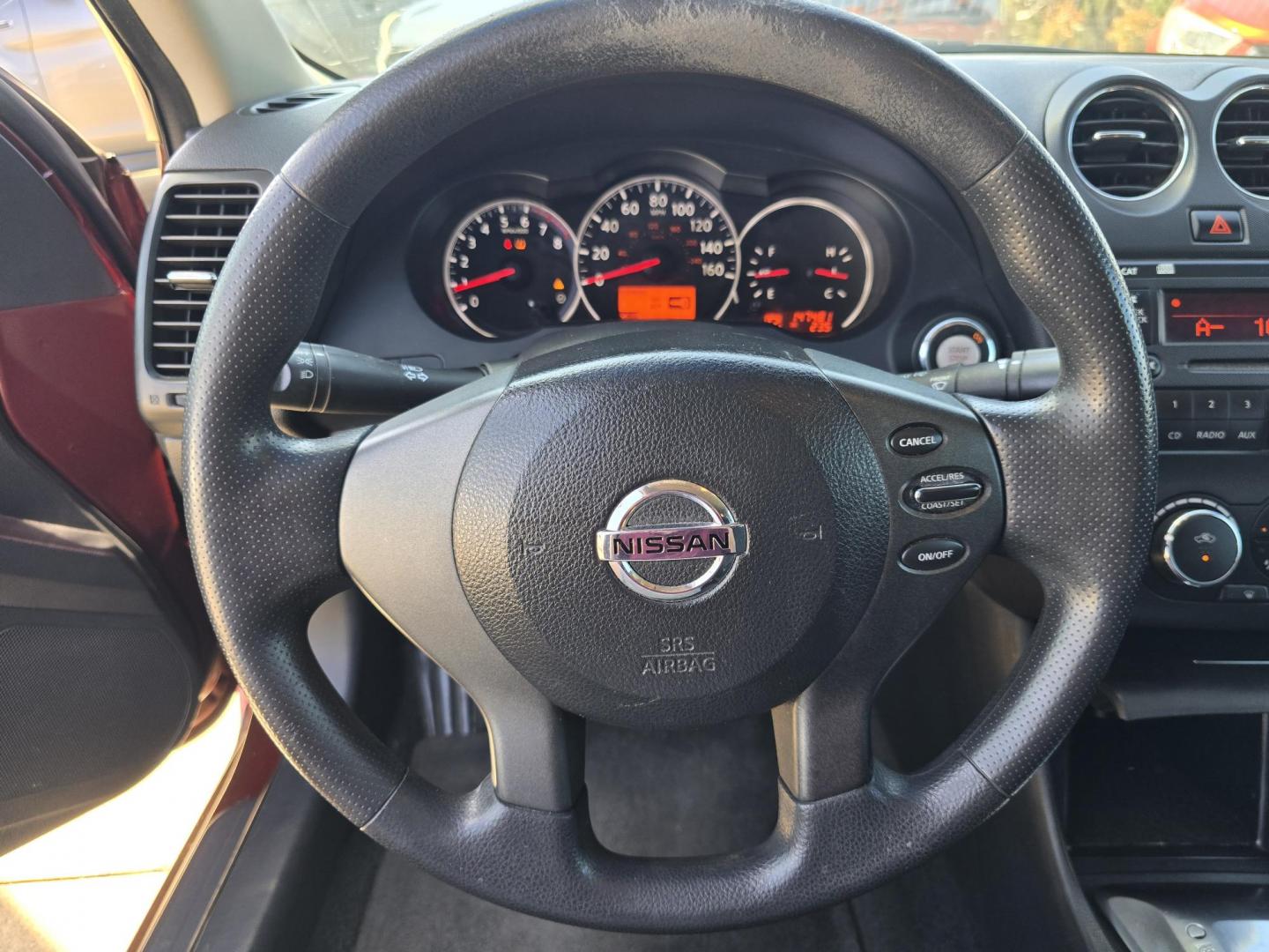 2012 RED Nissan Altima 2.5 S (1N4AL2AP3CN) with an 2.5L L4 DOHC 16V engine, AUTO transmission, located at 2660 S.Garland Avenue, Garland, TX, 75041, (469) 298-3118, 32.885551, -96.655602 - Photo#12