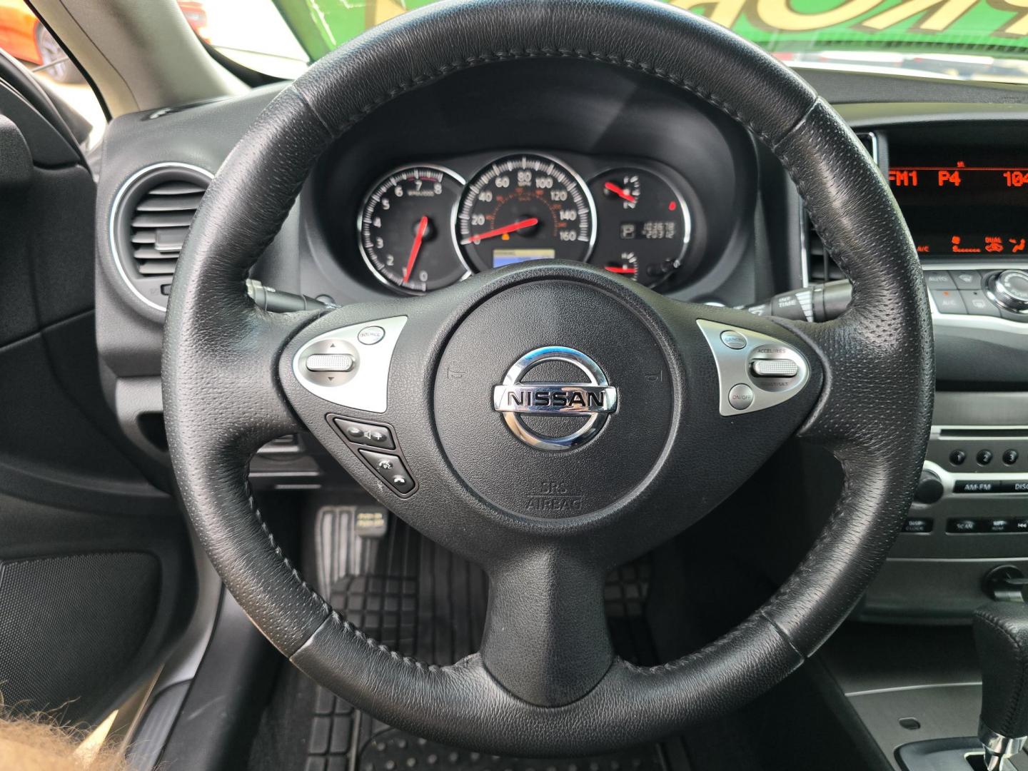 2012 SILVER Nissan Maxima SV (1N4AA5AP5CC) with an 3.5L V6 DOHC 24V engine, Continuously Variable Transmission transmission, located at 2660 S.Garland Avenue, Garland, TX, 75041, (469) 298-3118, 32.885551, -96.655602 - Photo#11