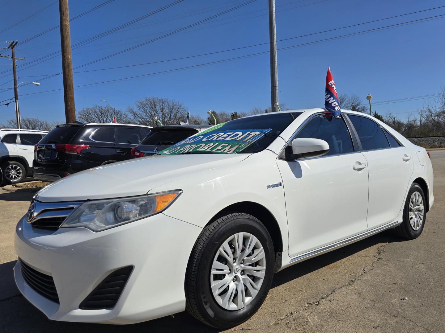 2012 WHITE Toyota Camry Hybrid LE (4T1BD1FK4CU) with an 2.5L L4 DOHC 16V HYBRID engine, Continuously Variable Transmission transmission, located at 2660 S.Garland Avenue, Garland, TX, 75041, (469) 298-3118, 32.885551, -96.655602 - Photo#10
