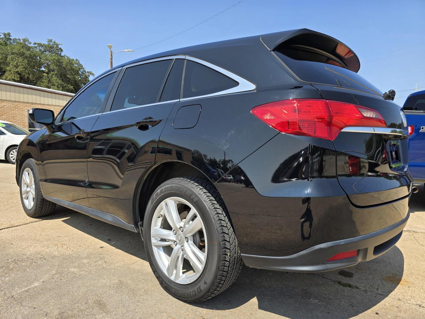 2013 BLACK Acura RDX Technology Package (5J8TB3H55DL) with an 2.3L L4 DOHC 16V engine, 6-Speed Automatic transmission, located at 2660 S.Garland Avenue, Garland, TX, 75041, (469) 298-3118, 32.885551, -96.655602 - Welcome to DallasAutos4Less, one of the Premier BUY HERE PAY HERE Dealers in the North Dallas Area. We specialize in financing to people with NO CREDIT or BAD CREDIT. We need proof of income, proof of residence, and a ID. Come buy your new car from us today!! This is a very well cared for 2013 AC - Photo#5