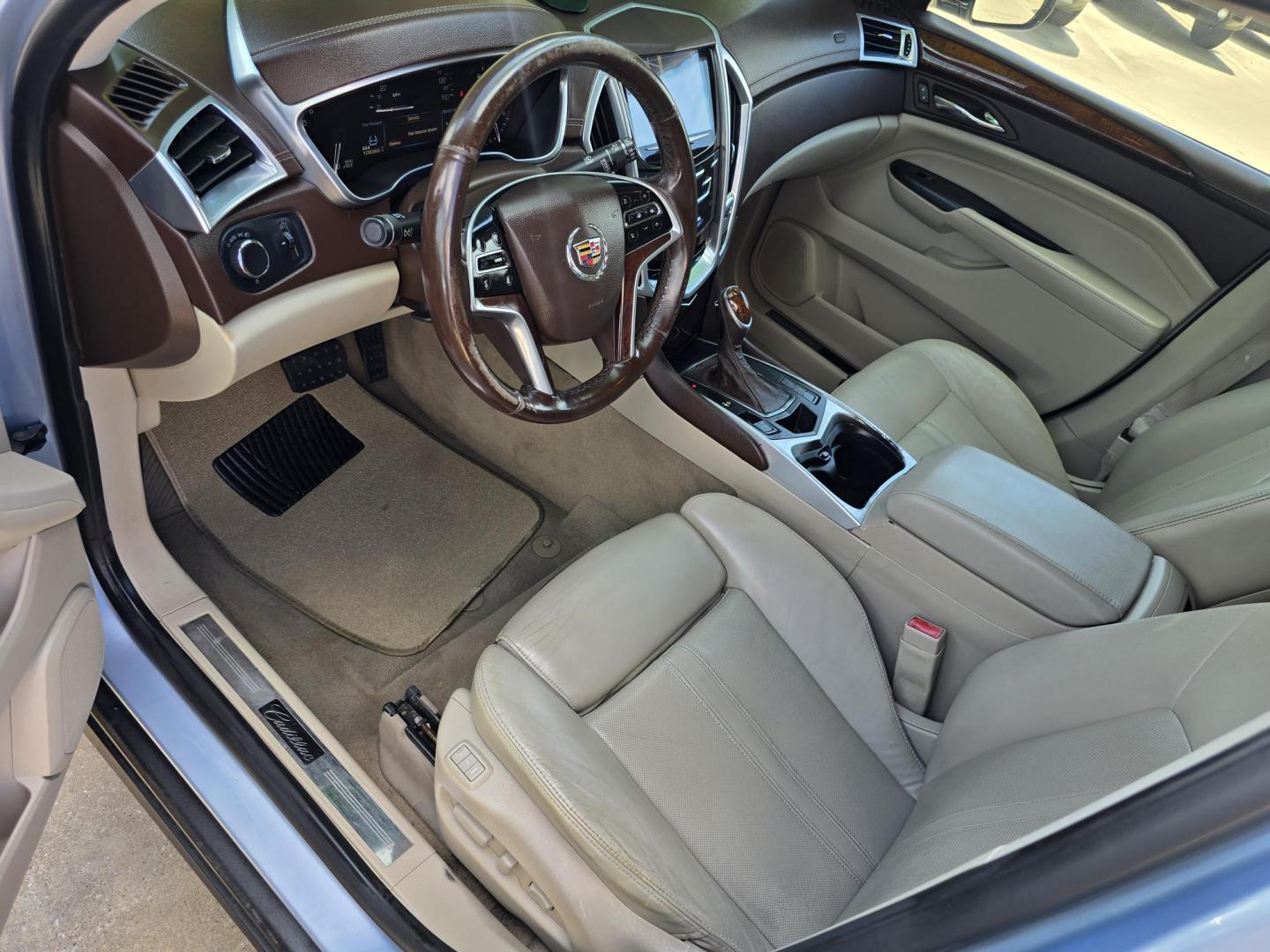 2013 BLUE Cadillac SRX (3GYFNGE38DS) with an 3.6L V6 DOHC 24V FFV engine, 6-Speed Automatic transmission, located at 2660 S.Garland Avenue, Garland, TX, 75041, (469) 298-3118, 32.885551, -96.655602 - Photo#10