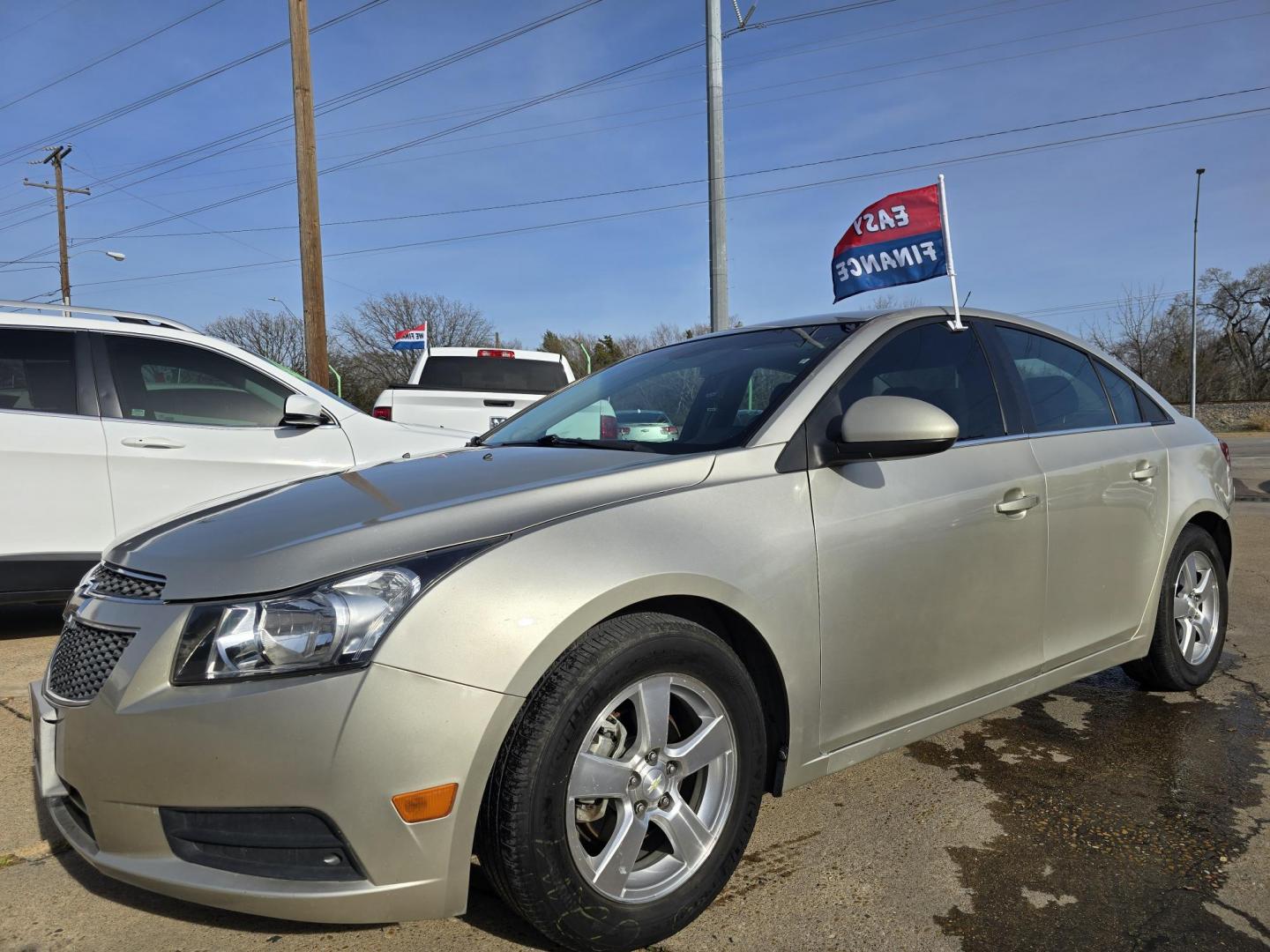 2013 GOLD Chevrolet Cruze 1LT (1G1PC5SB3D7) with an 1.4L L4 DOHC 16V TURBO engine, 6-Speed Automatic transmission, located at 2660 S.Garland Avenue, Garland, TX, 75041, (469) 298-3118, 32.885551, -96.655602 - CASH$$$$$ CAR!!! Call us with any questions at 469-306-4826, or email us DallasAutos4Less@gmail.com. - Photo#7