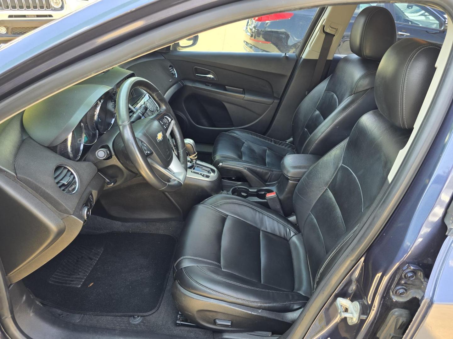 2013 BLUE Chevrolet Cruze 2LT (1G1PE5SB5D7) with an 1.4L L4 DOHC 16V TURBO engine, 6-Speed Automatic transmission, located at 2660 S.Garland Avenue, Garland, TX, 75041, (469) 298-3118, 32.885551, -96.655602 - Photo#11