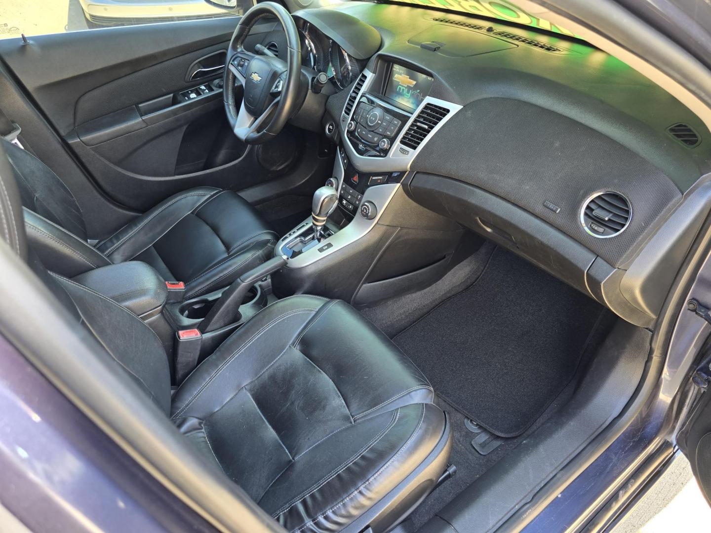 2013 BLUE Chevrolet Cruze 2LT (1G1PE5SB5D7) with an 1.4L L4 DOHC 16V TURBO engine, 6-Speed Automatic transmission, located at 2660 S.Garland Avenue, Garland, TX, 75041, (469) 298-3118, 32.885551, -96.655602 - Photo#19