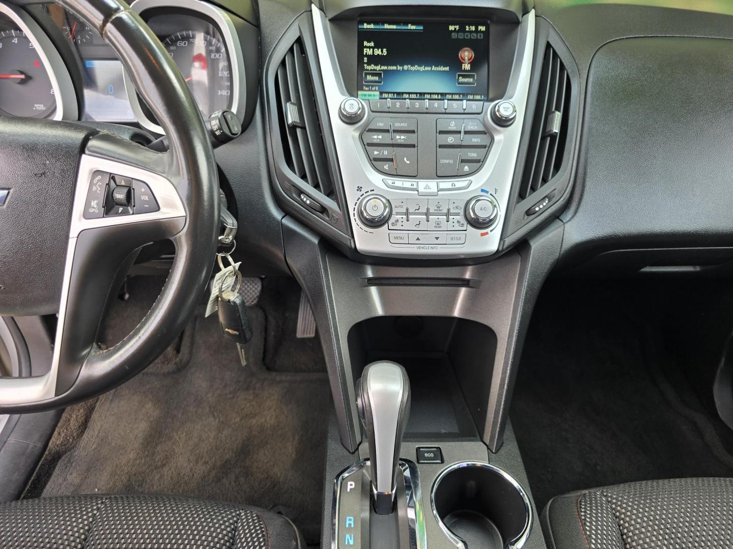 2013 SILVER Chevrolet Equinox 2LT (2GNALPEK2D6) with an 2.4L L4 DOHC 16V engine, 6-Speed Automatic transmission, located at 2660 S.Garland Avenue, Garland, TX, 75041, (469) 298-3118, 32.885551, -96.655602 - Photo#13