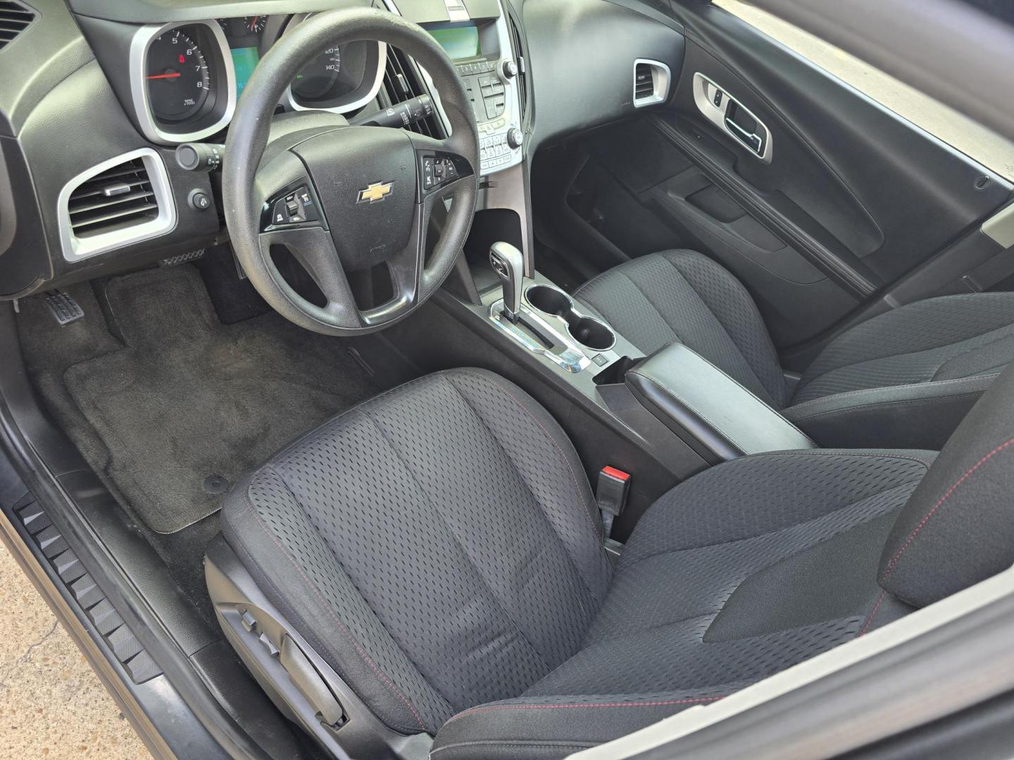 2013 GRAY Chevrolet Equinox LS (2GNALBEK5D6) with an 2.4L L4 DOHC 16V engine, 6-Speed Automatic transmission, located at 2660 S.Garland Avenue, Garland, TX, 75041, (469) 298-3118, 32.885551, -96.655602 - Photo#10