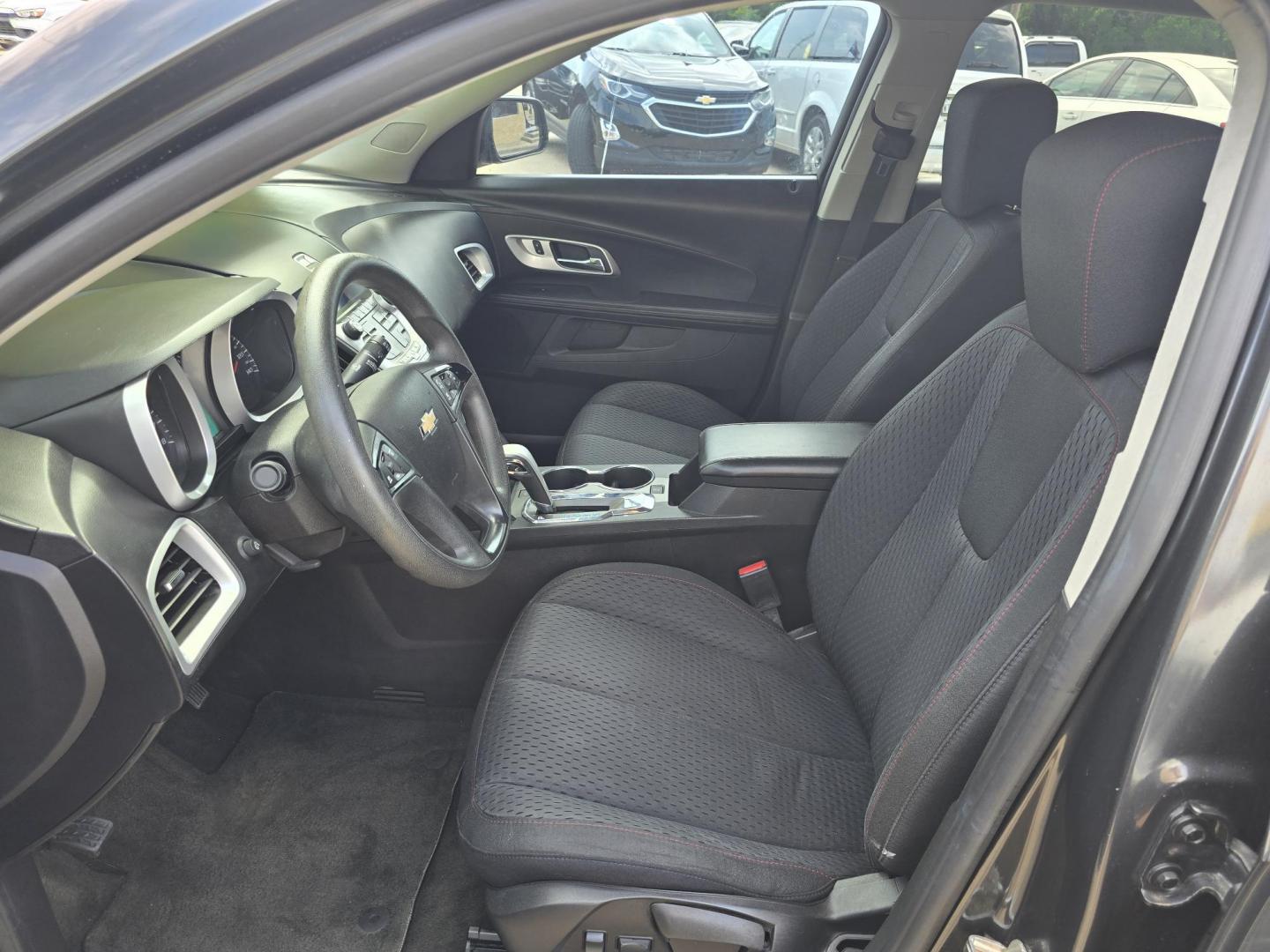 2013 GRAY Chevrolet Equinox LS (2GNALBEK5D6) with an 2.4L L4 DOHC 16V engine, 6-Speed Automatic transmission, located at 2660 S.Garland Avenue, Garland, TX, 75041, (469) 298-3118, 32.885551, -96.655602 - Photo#11