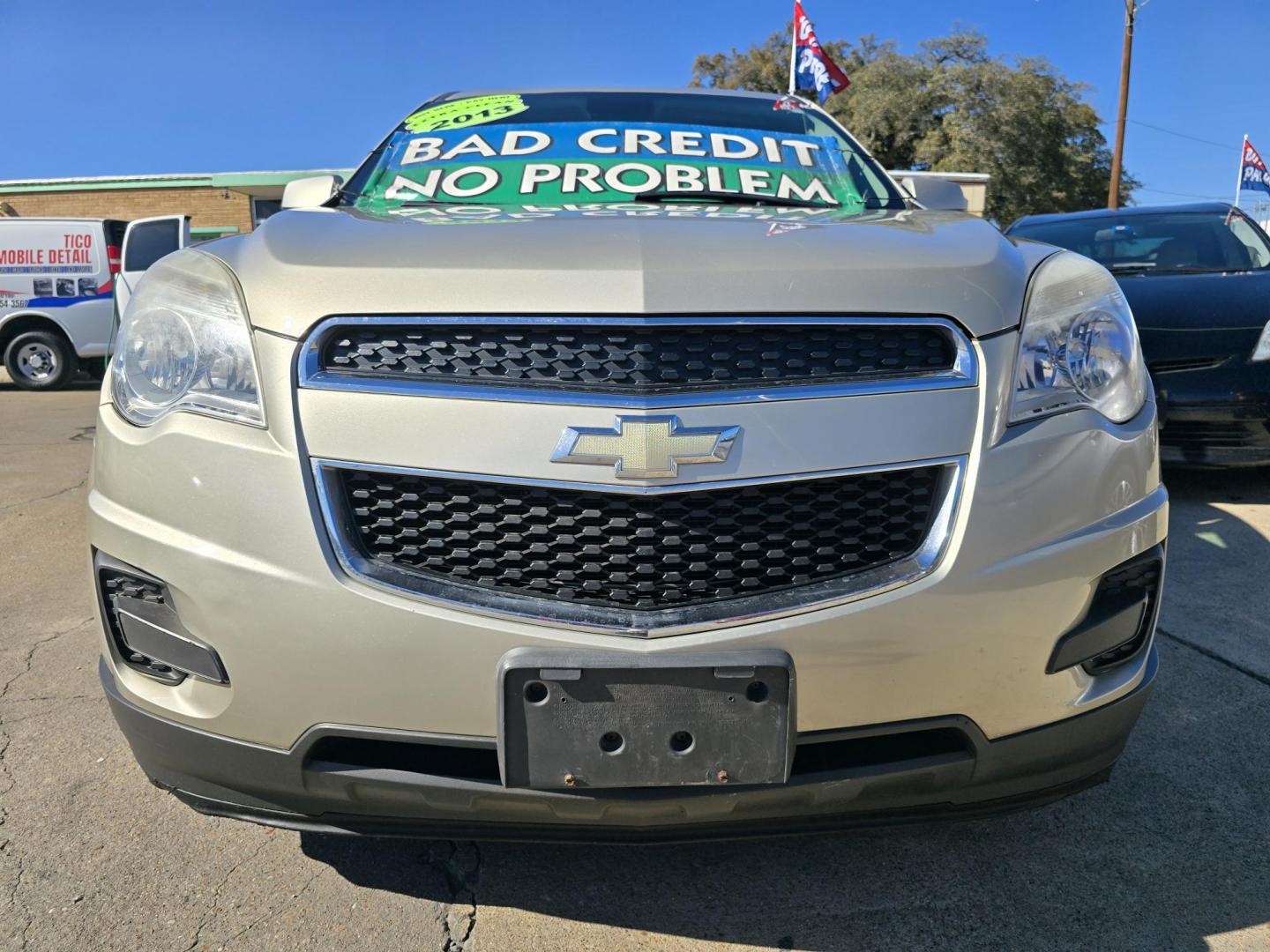 2013 GOLD Chevrolet Equinox LT (2GNALDEKXD1) with an 2.4L L4 DOHC 16V engine, 6-Speed Automatic transmission, located at 2660 S.Garland Avenue, Garland, TX, 75041, (469) 298-3118, 32.885551, -96.655602 - Photo#9