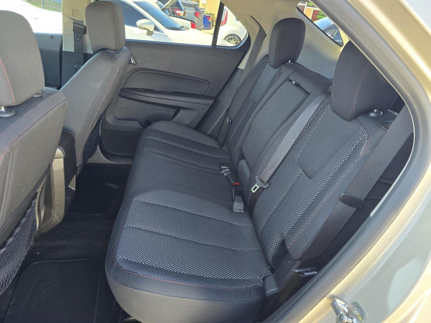 2013 GOLD Chevrolet Equinox LT (2GNALDEKXD1) with an 2.4L L4 DOHC 16V engine, 6-Speed Automatic transmission, located at 2660 S.Garland Avenue, Garland, TX, 75041, (469) 298-3118, 32.885551, -96.655602 - Photo#15