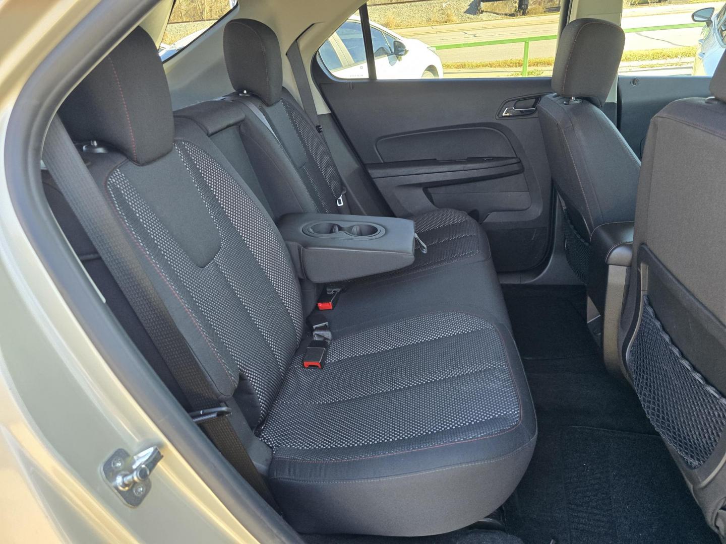 2013 GOLD Chevrolet Equinox LT (2GNALDEKXD1) with an 2.4L L4 DOHC 16V engine, 6-Speed Automatic transmission, located at 2660 S.Garland Avenue, Garland, TX, 75041, (469) 298-3118, 32.885551, -96.655602 - Photo#17