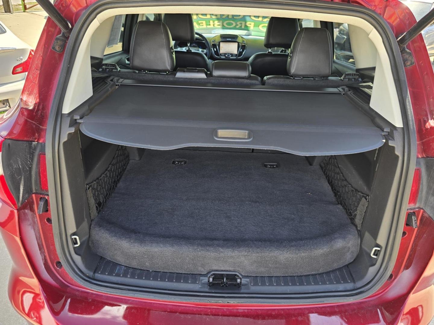 2013 RED Ford C-Max SEL (1FADP5BU1DL) with an 2.0L L4 DOHC 16V HYBRID engine, Continuously Variable Transmission transmission, located at 2660 S.Garland Avenue, Garland, TX, 75041, (469) 298-3118, 32.885551, -96.655602 - Photo#18