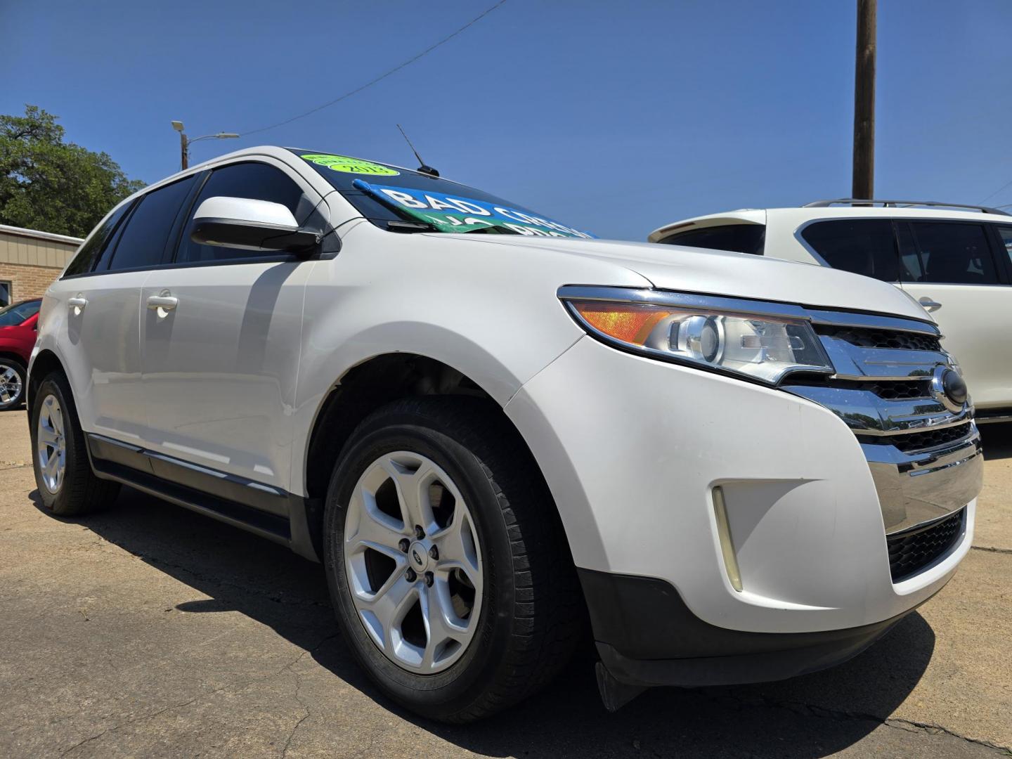 2013 WHITE Ford Edge SEL (2FMDK3J96DB) with an 2.0L L4 DOHC 16V engine, 6-Speed Automatic transmission, located at 2660 S.Garland Avenue, Garland, TX, 75041, (469) 298-3118, 32.885551, -96.655602 - Photo#1