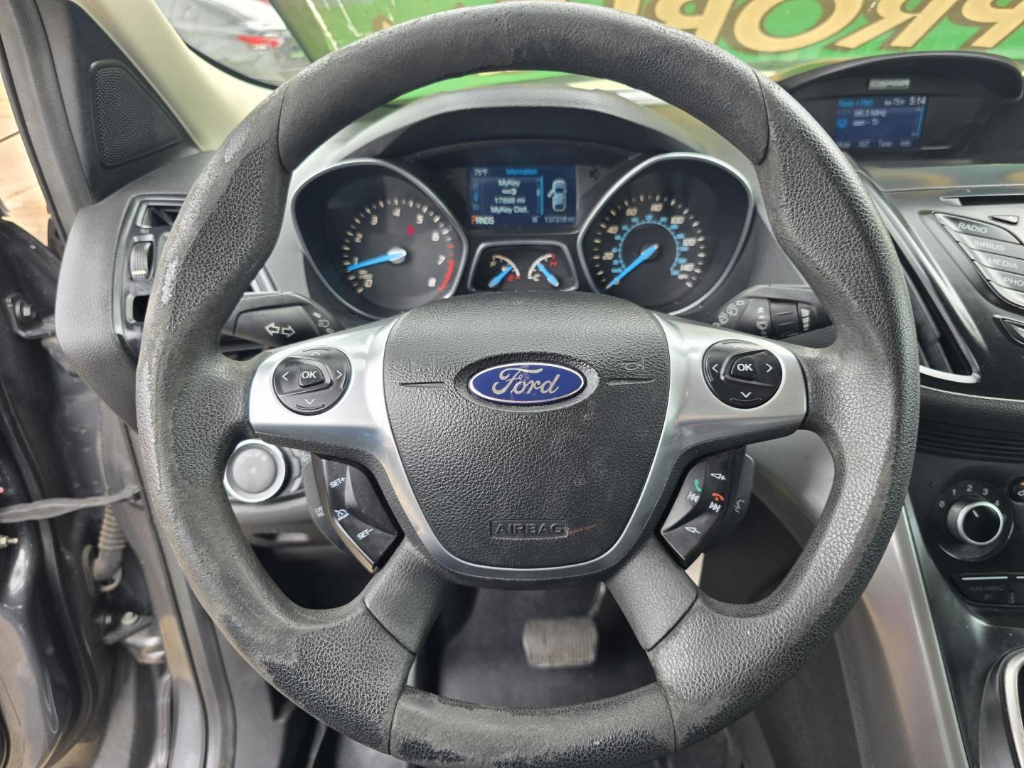 2013 GRAY Ford Escape SE (1FMCU9GX0DU) with an 1.6L L4 DOHC 16V engine, 6-Speed Automatic transmission, located at 2660 S.Garland Avenue, Garland, TX, 75041, (469) 298-3118, 32.885551, -96.655602 - Welcome to DallasAutos4Less, one of the Premier BUY HERE PAY HERE Dealers in the North Dallas Area. We specialize in financing to people with NO CREDIT or BAD CREDIT. We need proof of income, proof of residence, and a ID. Come buy your new car from us today!! This is a Super Clean 2013 FORD ESCAP - Photo#12