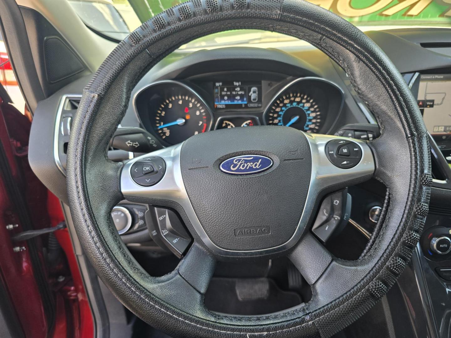 2013 RED Ford Escape Titanium (1FMCU0J93DU) with an 2.0L L4 DOHC 16V engine, 6-Speed Automatic transmission, located at 2660 S.Garland Avenue, Garland, TX, 75041, (469) 298-3118, 32.885551, -96.655602 - Welcome to DallasAutos4Less, one of the Premier BUY HERE PAY HERE Dealers in the North Dallas Area. We specialize in financing to people with NO CREDIT or BAD CREDIT. We need proof of income, proof of residence, and a ID. Come buy your new car from us today!! This is a Super Clean 2013 FORD ESCAP - Photo#12