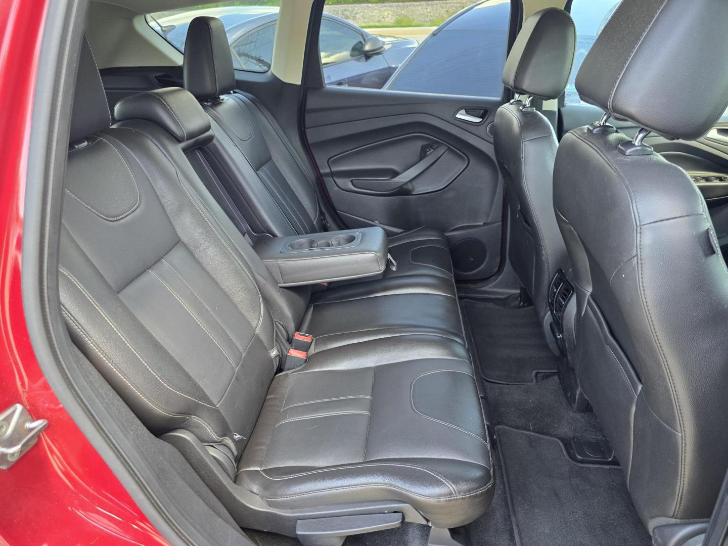 2013 RED Ford Escape Titanium (1FMCU0J93DU) with an 2.0L L4 DOHC 16V engine, 6-Speed Automatic transmission, located at 2660 S.Garland Avenue, Garland, TX, 75041, (469) 298-3118, 32.885551, -96.655602 - Welcome to DallasAutos4Less, one of the Premier BUY HERE PAY HERE Dealers in the North Dallas Area. We specialize in financing to people with NO CREDIT or BAD CREDIT. We need proof of income, proof of residence, and a ID. Come buy your new car from us today!! This is a Super Clean 2013 FORD ESCAP - Photo#20