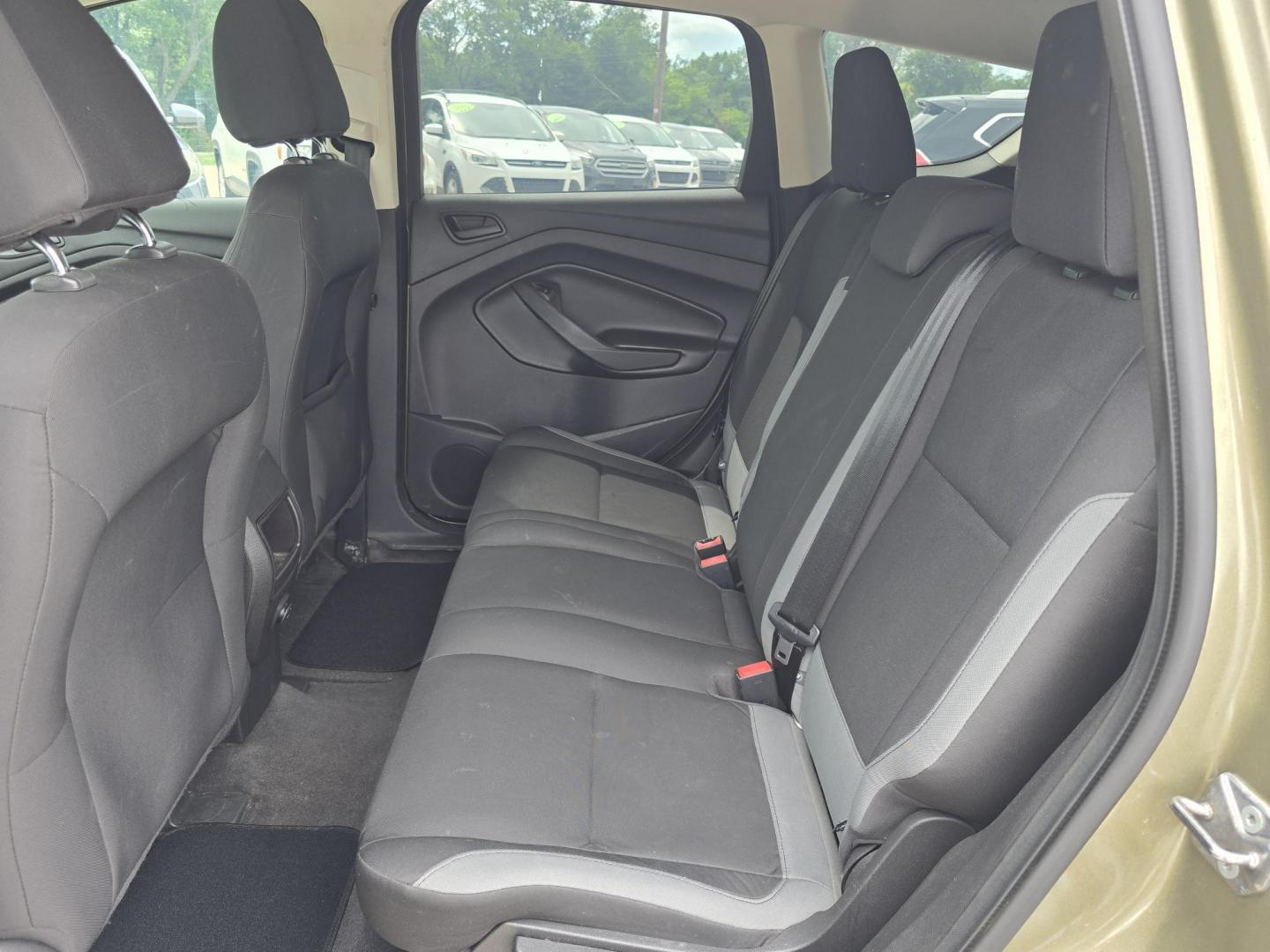 2013 GREEN Ford Escape S (1FMCU0F75DU) with an 2.5L L4 DOHC 16V engine, 6-Speed Automatic transmission, located at 2660 S.Garland Avenue, Garland, TX, 75041, (469) 298-3118, 32.885551, -96.655602 - Photo#14