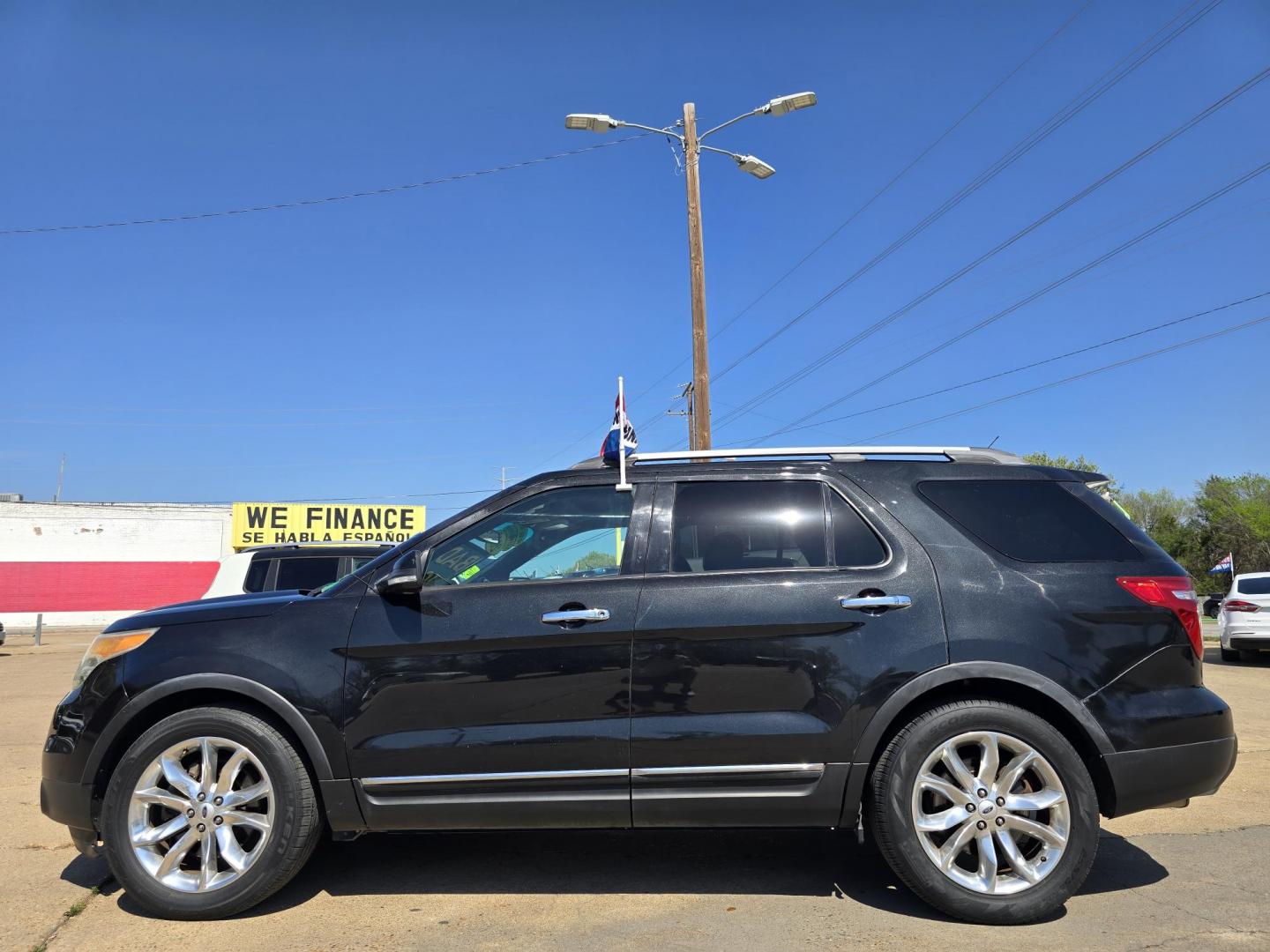 2013 BLACK Ford Explorer XLT (1FM5K7D83DG) with an 3.5L V6 DOHC 24V engine, 6-Speed Automatic transmission, located at 2660 S.Garland Avenue, Garland, TX, 75041, (469) 298-3118, 32.885551, -96.655602 - Photo#6