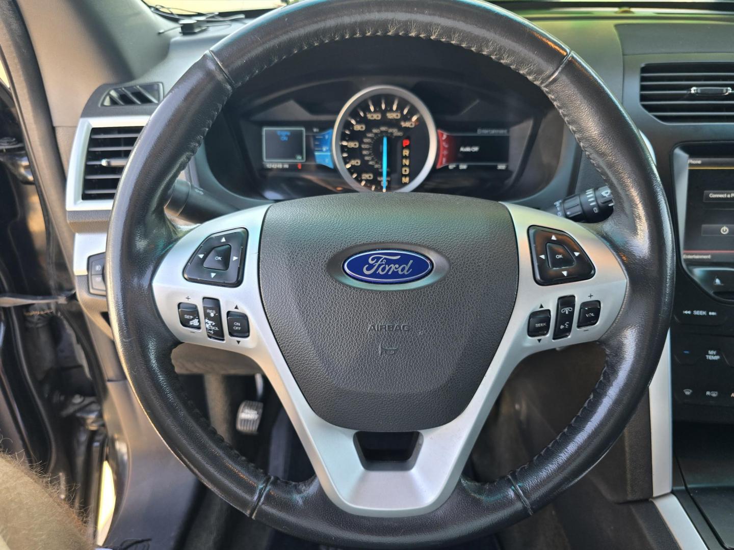 2013 BLACK Ford Explorer XLT (1FM5K7D83DG) with an 3.5L V6 DOHC 24V engine, 6-Speed Automatic transmission, located at 2660 S.Garland Avenue, Garland, TX, 75041, (469) 298-3118, 32.885551, -96.655602 - Photo#12