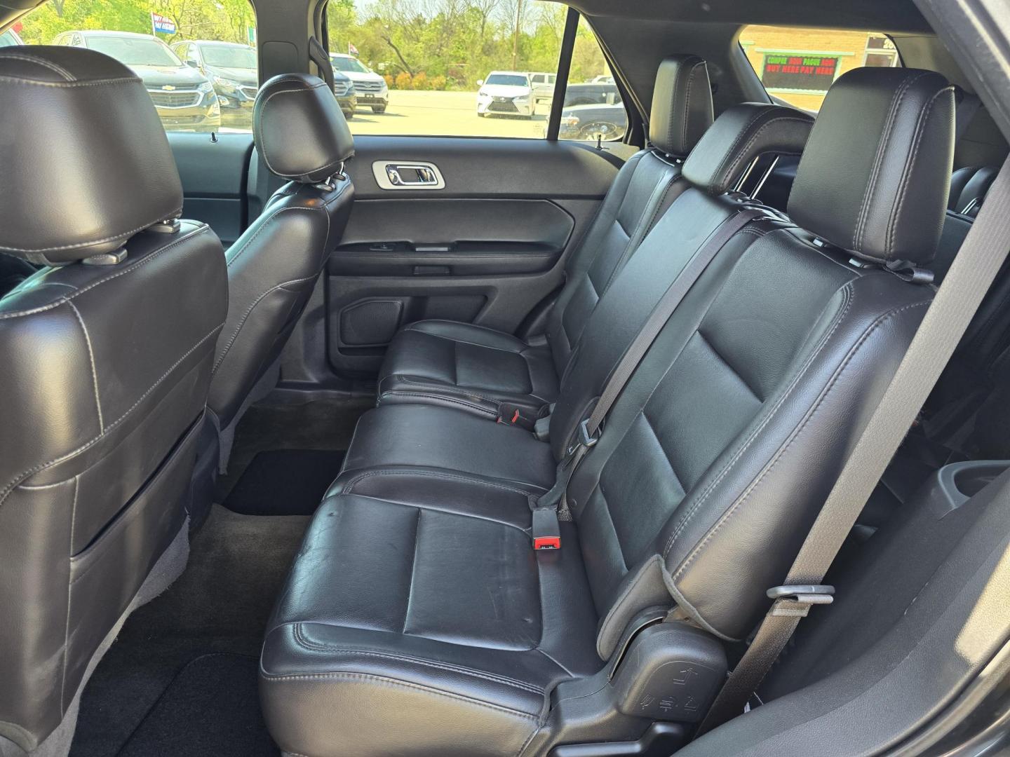 2013 BLACK Ford Explorer XLT (1FM5K7D83DG) with an 3.5L V6 DOHC 24V engine, 6-Speed Automatic transmission, located at 2660 S.Garland Avenue, Garland, TX, 75041, (469) 298-3118, 32.885551, -96.655602 - Photo#17