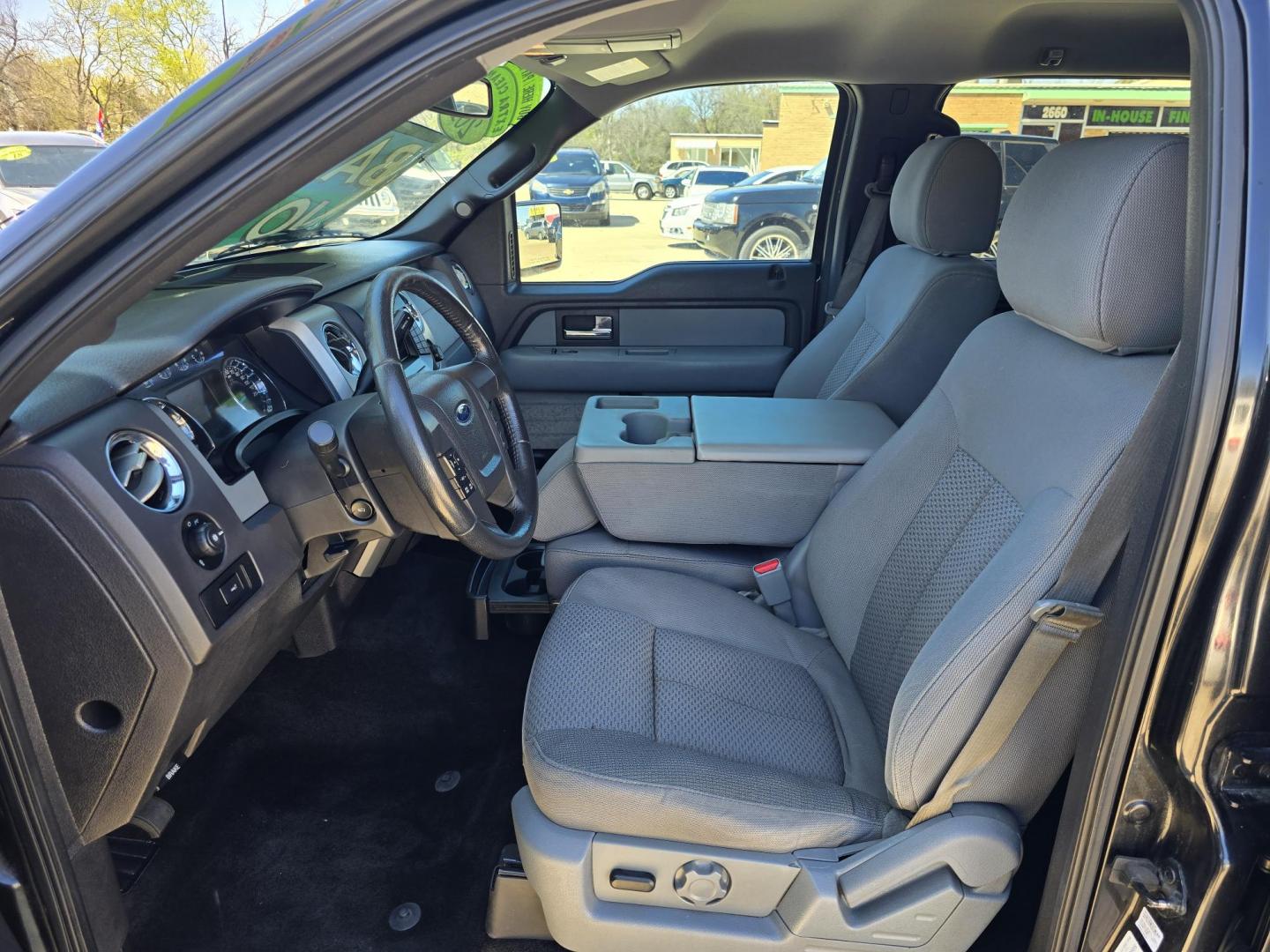 2013 BLACK Ford F-150 XLT SuperCrew (1FTEW1CM9DK) with an 3.7L V6 DOHC 24V engine, 6-Speed Automatic transmission, located at 2660 S.Garland Avenue, Garland, TX, 75041, (469) 298-3118, 32.885551, -96.655602 - Photo#12