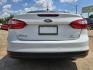 2013 WHITE Ford Focus SE (1FADP3F29DL) , AUTO transmission, located at 2660 S.Garland Avenue, Garland, TX, 75041, (469) 298-3118, 32.885551, -96.655602 - Photo#4