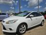2013 WHITE Ford Focus SE (1FADP3F29DL) , AUTO transmission, located at 2660 S.Garland Avenue, Garland, TX, 75041, (469) 298-3118, 32.885551, -96.655602 - Photo#7