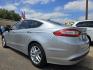 2013 SILVER Ford Fusion SE (3FA6P0H77DR) with an 2.5L L4 DOHC 16V engine, AUTO transmission, located at 2660 S.Garland Avenue, Garland, TX, 75041, (469) 298-3118, 32.885551, -96.655602 - Photo#5
