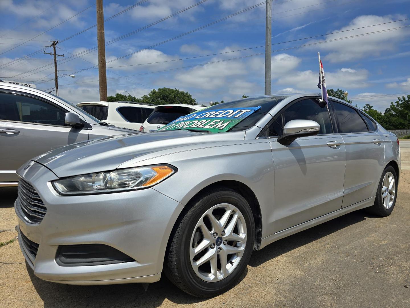 2013 SILVER Ford Fusion SE (3FA6P0H77DR) with an 2.5L L4 DOHC 16V engine, AUTO transmission, located at 2660 S.Garland Avenue, Garland, TX, 75041, (469) 298-3118, 32.885551, -96.655602 - Photo#7