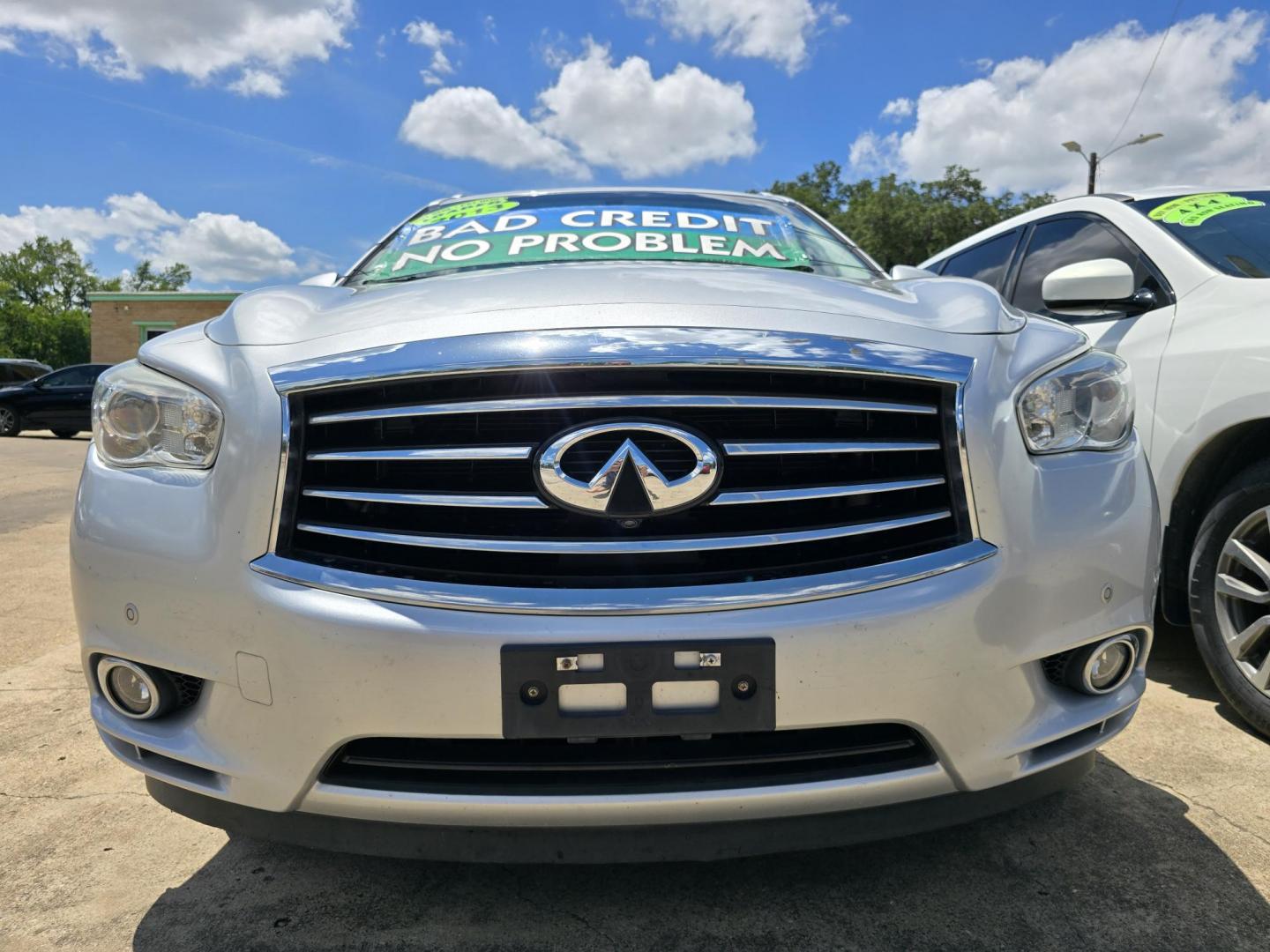 2013 SILVER Infiniti JX (5N1AL0MM7DC) with an 3.5L V6 DOHC 24V engine, Continuously Variable Transmission transmission, located at 2660 S.Garland Avenue, Garland, TX, 75041, (469) 298-3118, 32.885551, -96.655602 - Photo#9