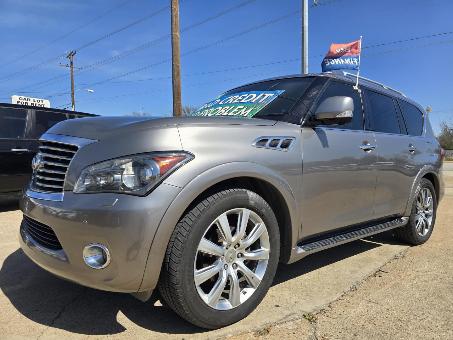 2013 SILVER Infiniti QX56 (JN8AZ2NF2D9) with an 5.6L V8 DOHC 32V engine, 5-Speed Automatic transmission, located at 2660 S.Garland Avenue, Garland, TX, 75041, (469) 298-3118, 32.885551, -96.655602 - Photo#7