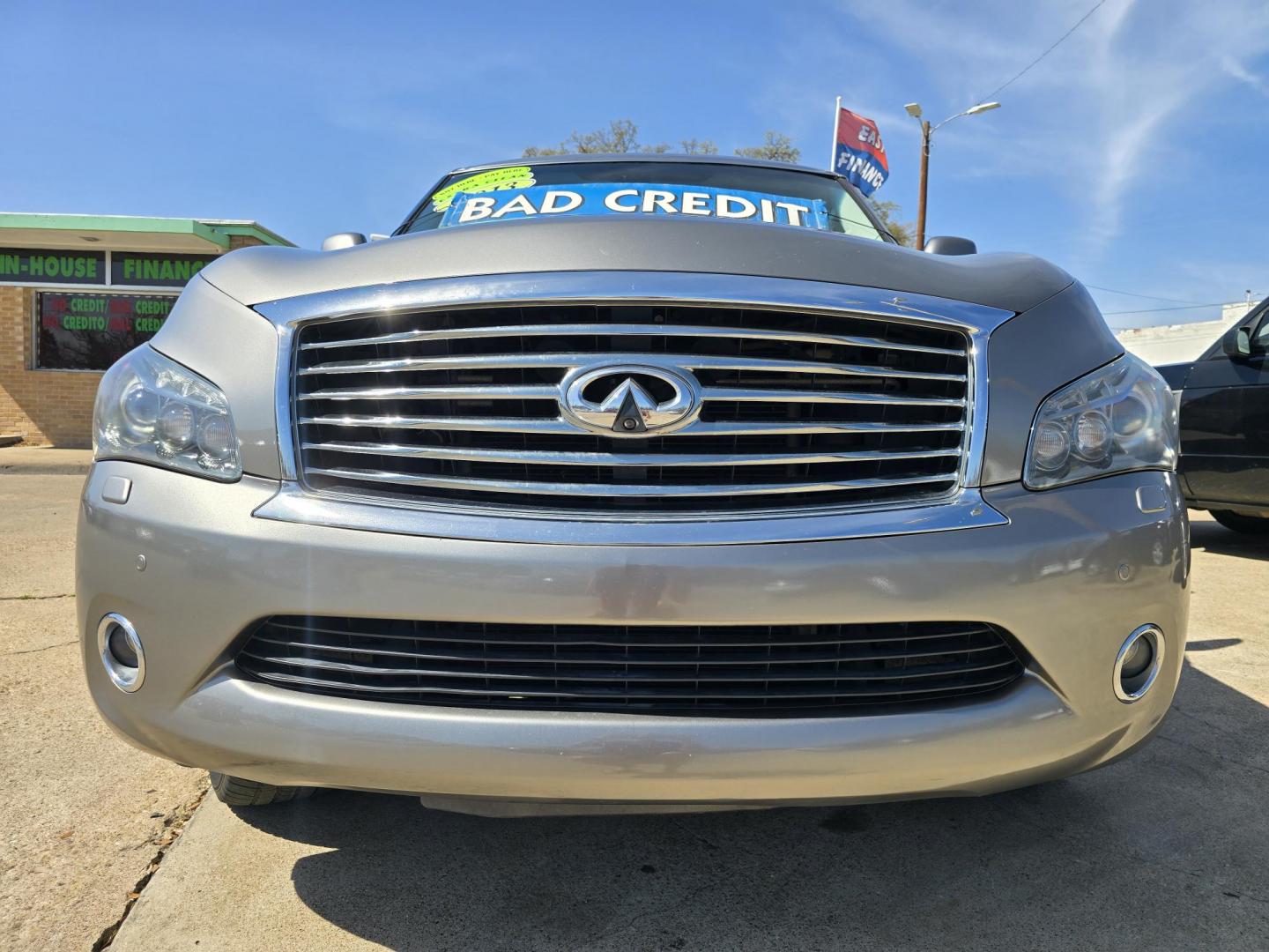 2013 SILVER Infiniti QX56 (JN8AZ2NF2D9) with an 5.6L V8 DOHC 32V engine, 5-Speed Automatic transmission, located at 2660 S.Garland Avenue, Garland, TX, 75041, (469) 298-3118, 32.885551, -96.655602 - Photo#9