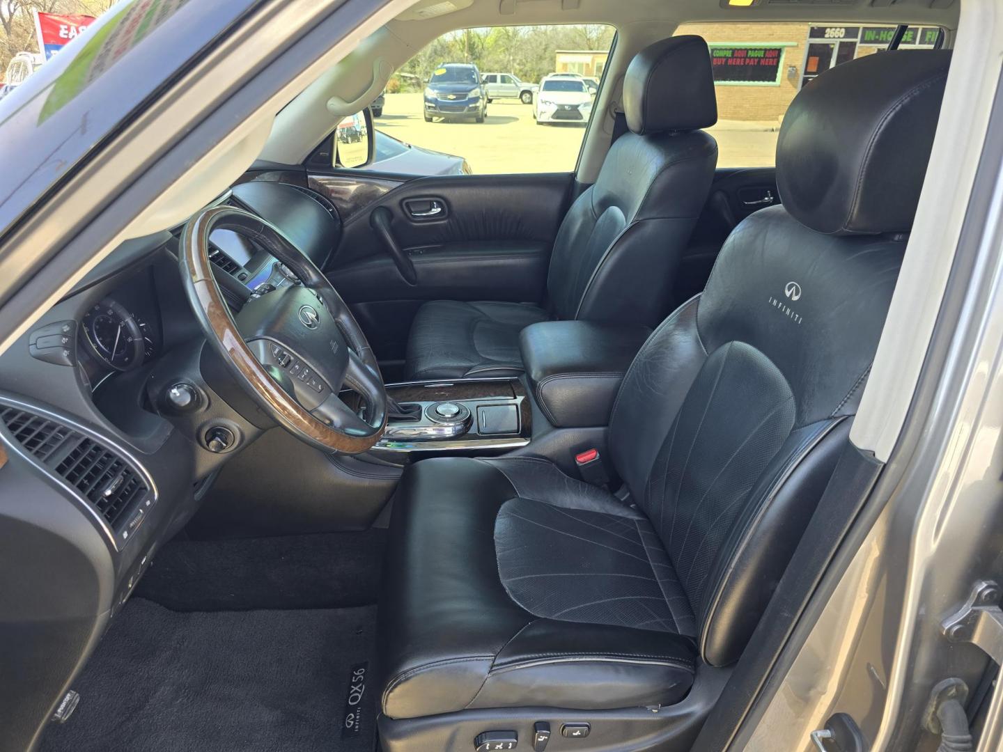 2013 SILVER Infiniti QX56 (JN8AZ2NF2D9) with an 5.6L V8 DOHC 32V engine, 5-Speed Automatic transmission, located at 2660 S.Garland Avenue, Garland, TX, 75041, (469) 298-3118, 32.885551, -96.655602 - Photo#11