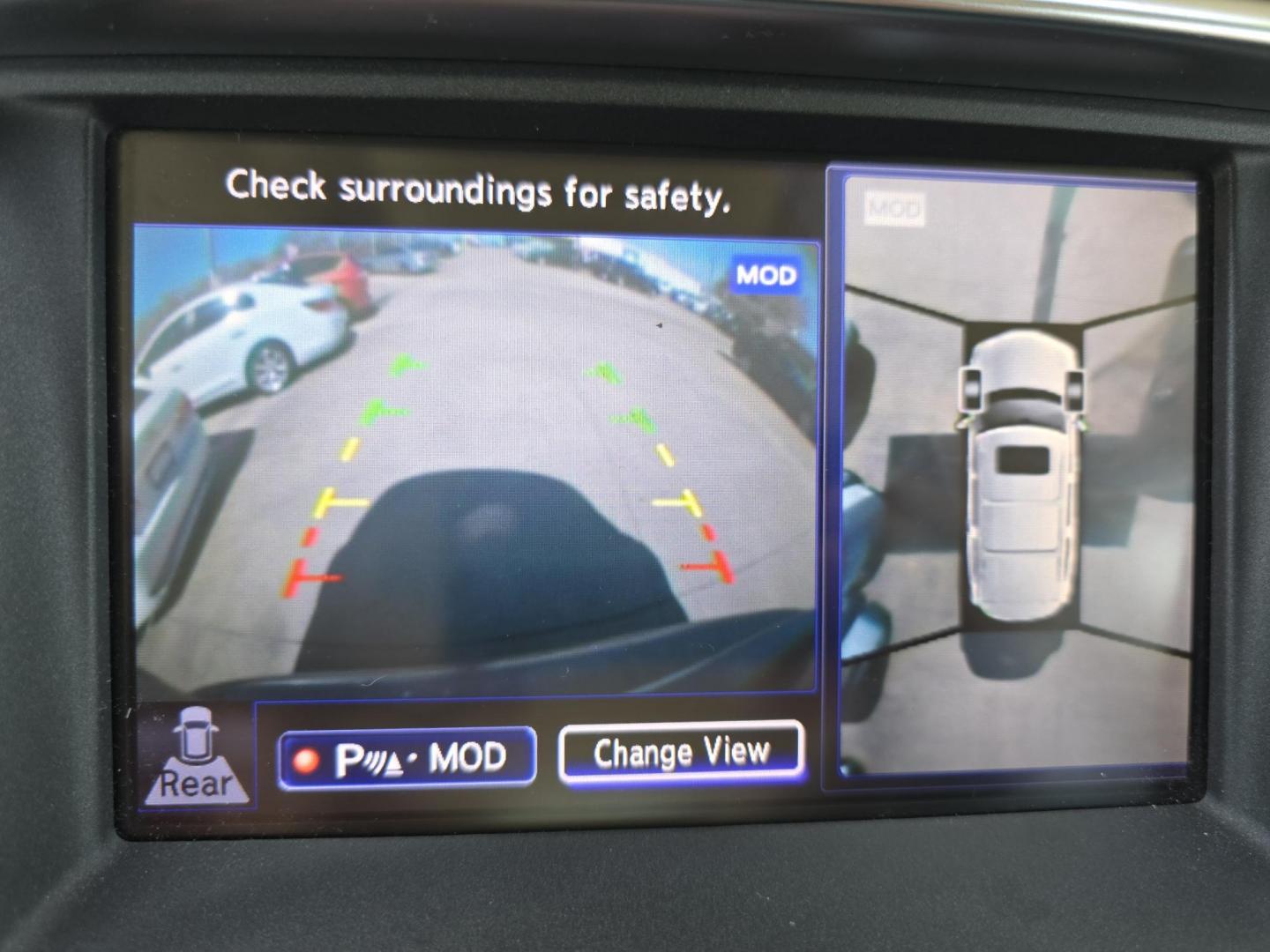 2013 SILVER Infiniti QX56 (JN8AZ2NF2D9) with an 5.6L V8 DOHC 32V engine, 5-Speed Automatic transmission, located at 2660 S.Garland Avenue, Garland, TX, 75041, (469) 298-3118, 32.885551, -96.655602 - Photo#16